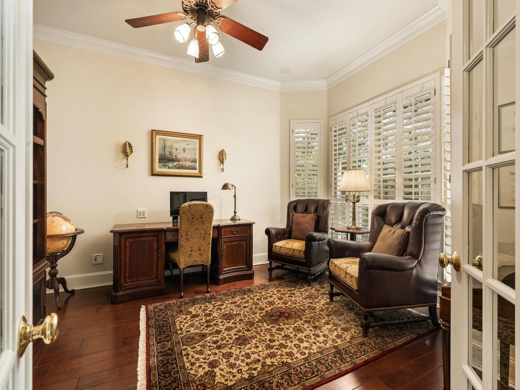 5708 Long CT