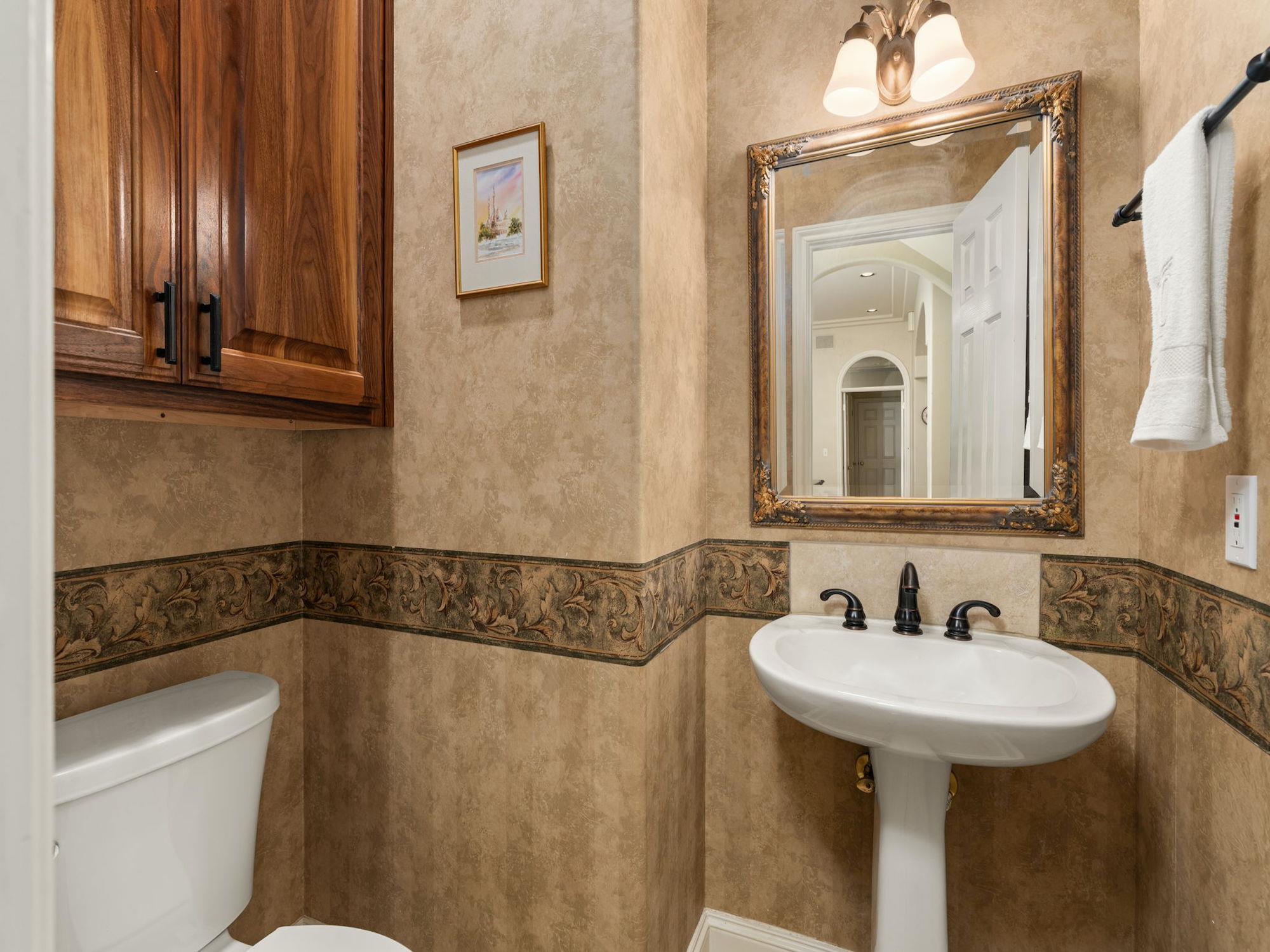 5708 Long CT