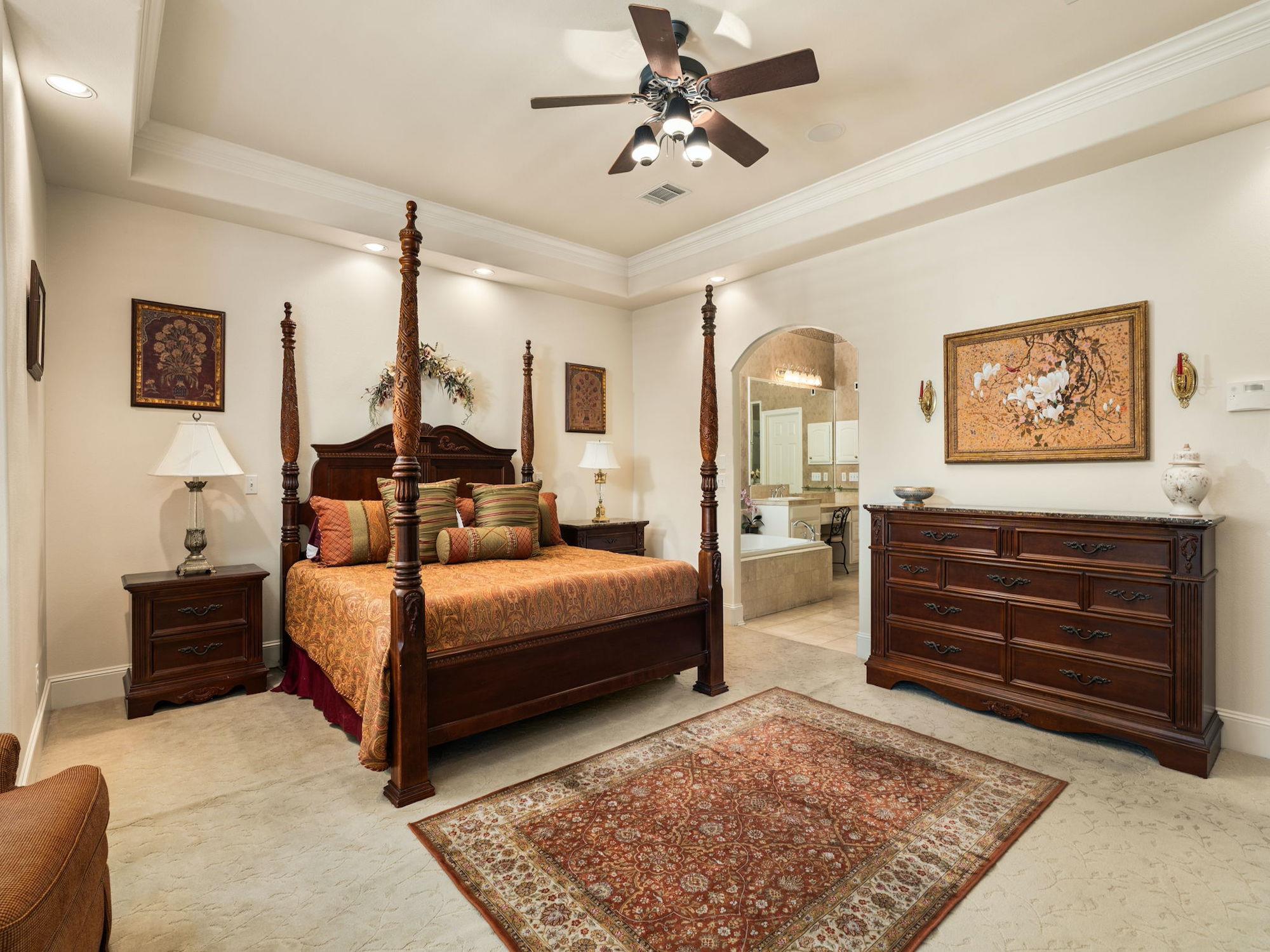 5708 Long CT