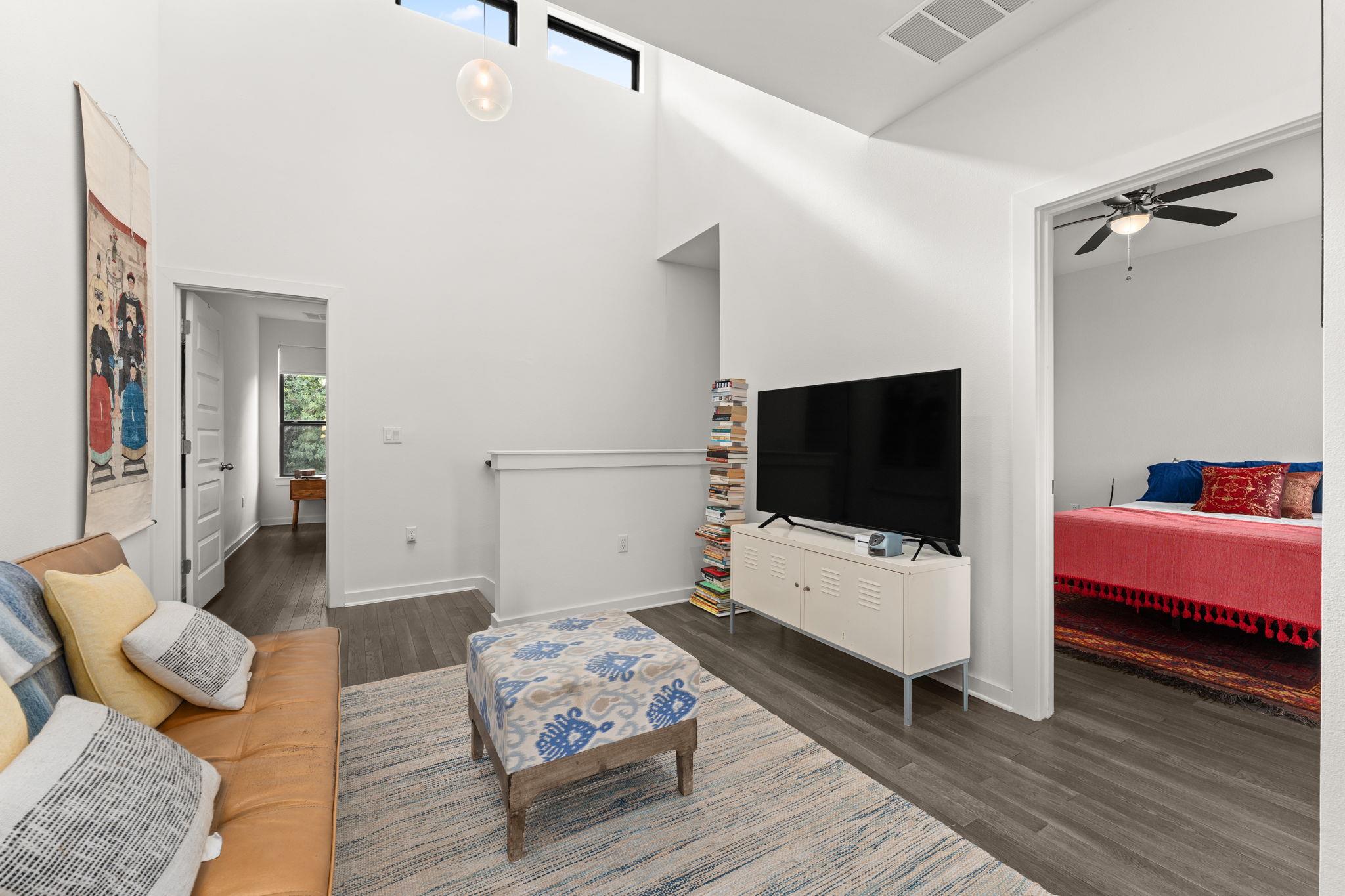 6409 Berkman DR # 9
