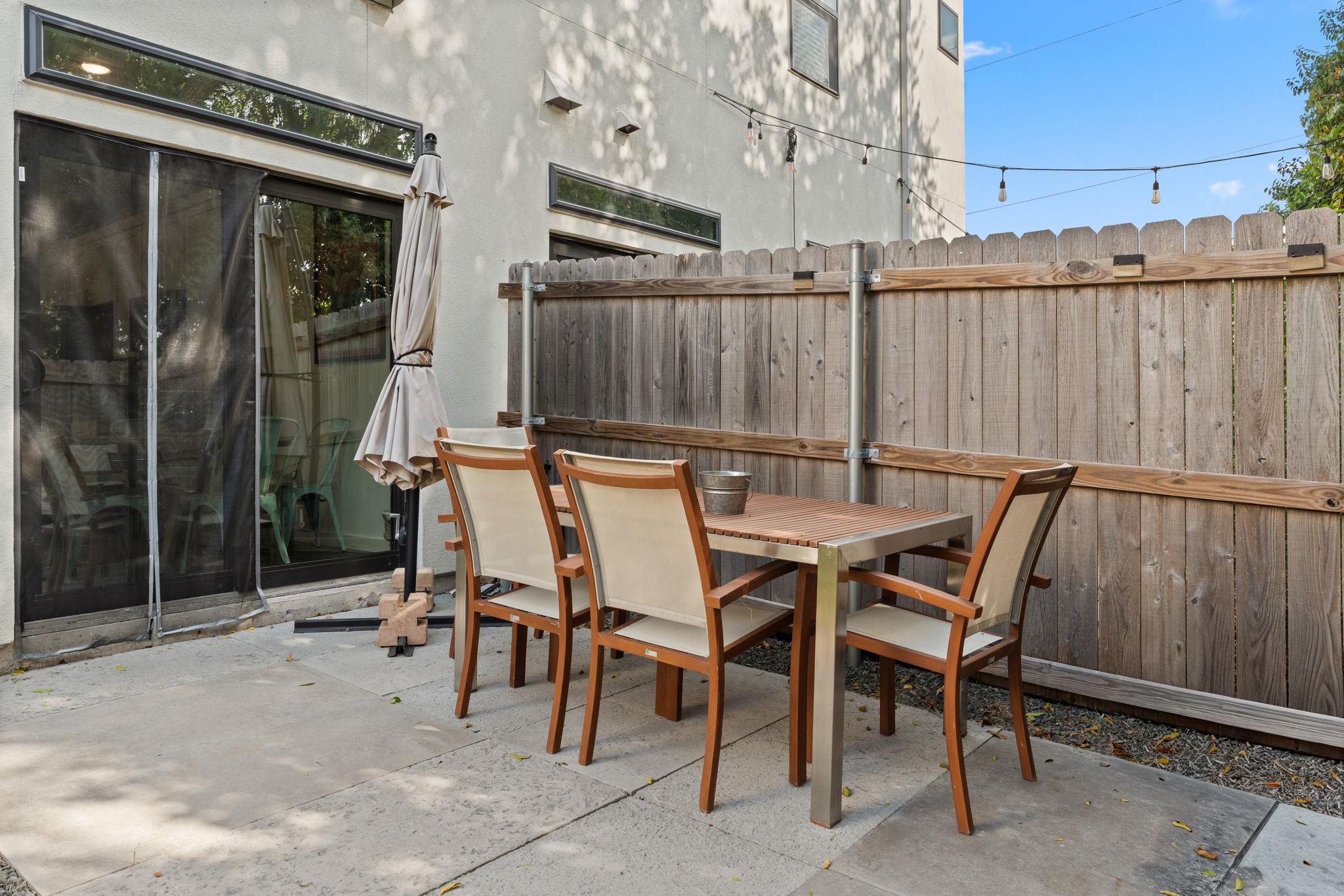 6409 Berkman DR # 9