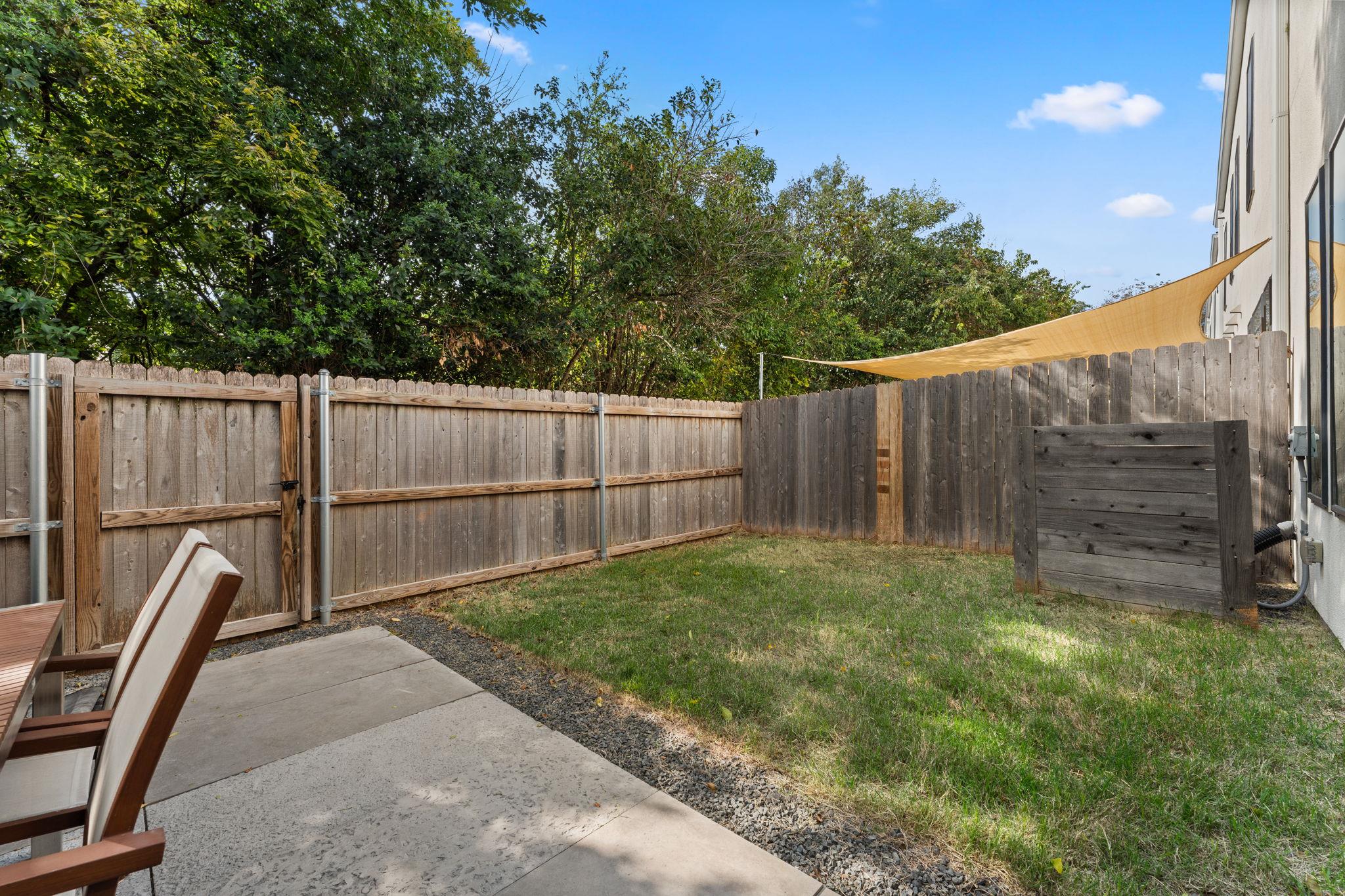 6409 Berkman DR # 9
