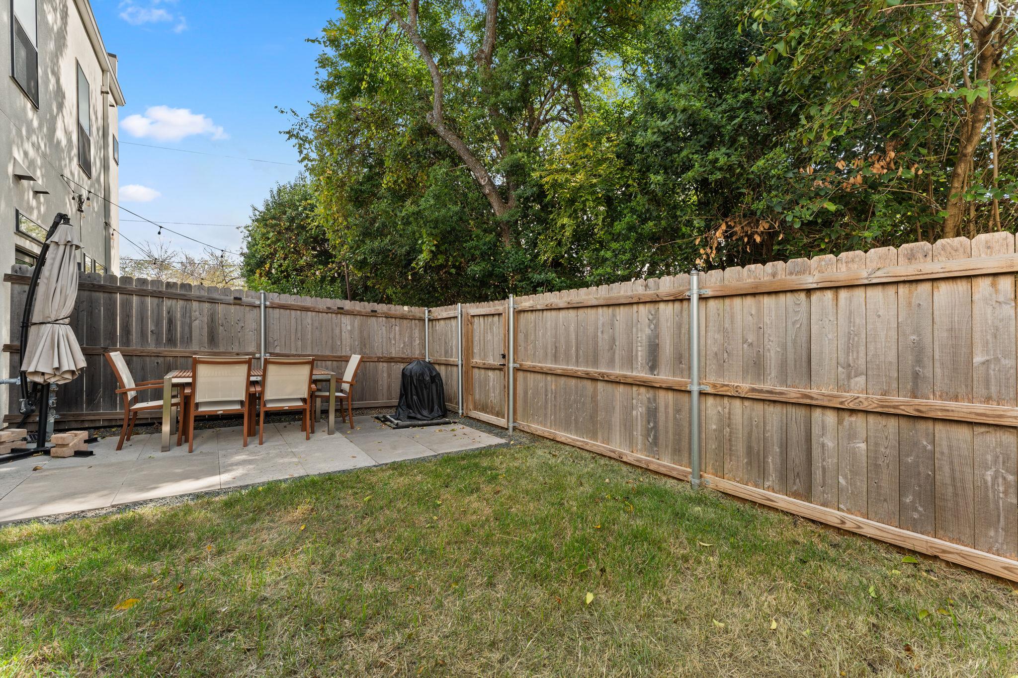 6409 Berkman DR # 9