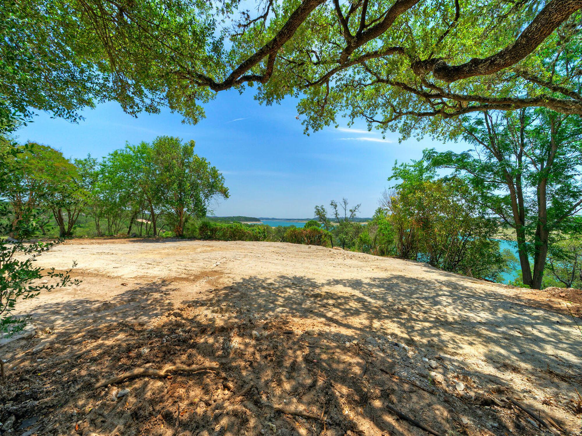 8101 Sharon RD