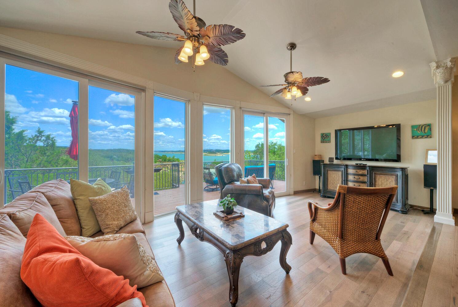 8101 Sharon RD