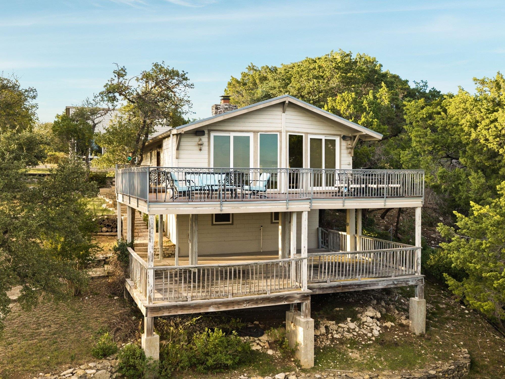 8101 Sharon RD