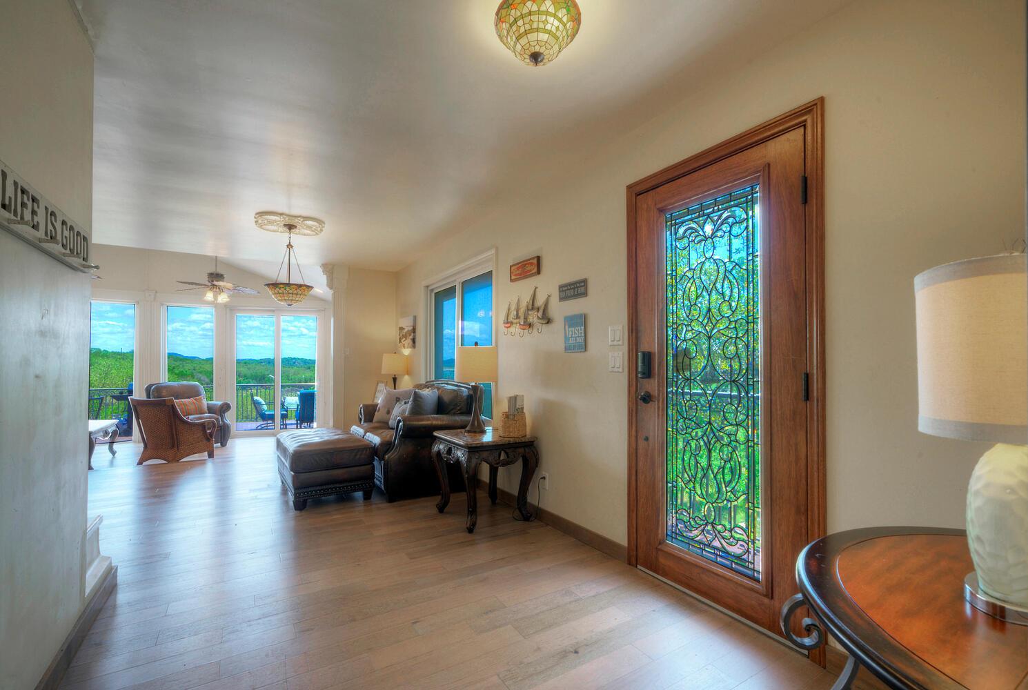 8101 Sharon RD