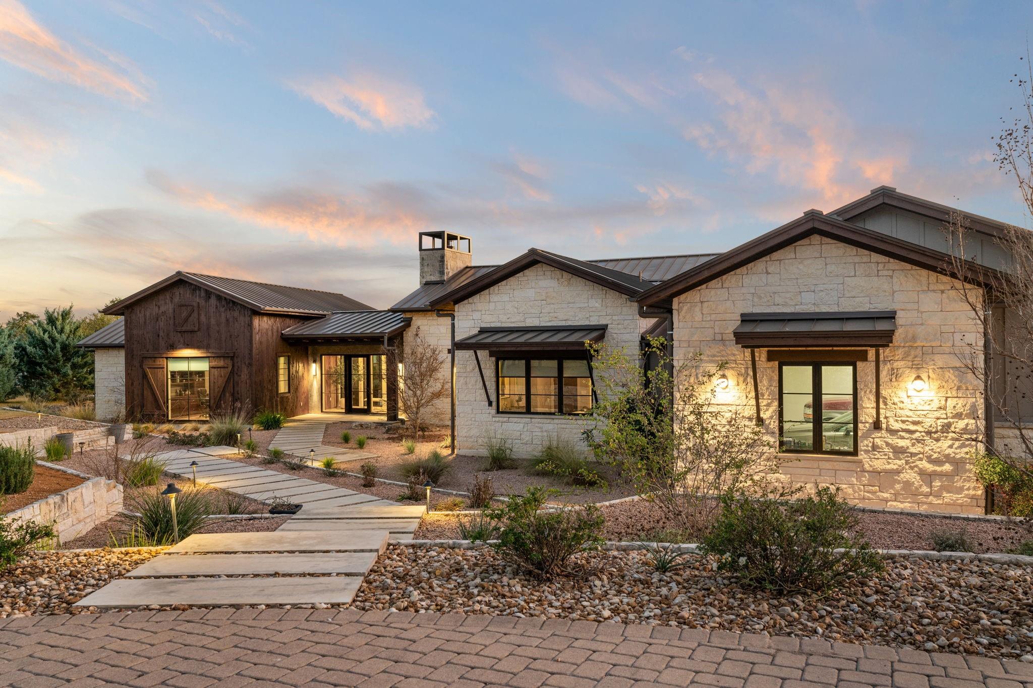 2560 Bell Springs RD