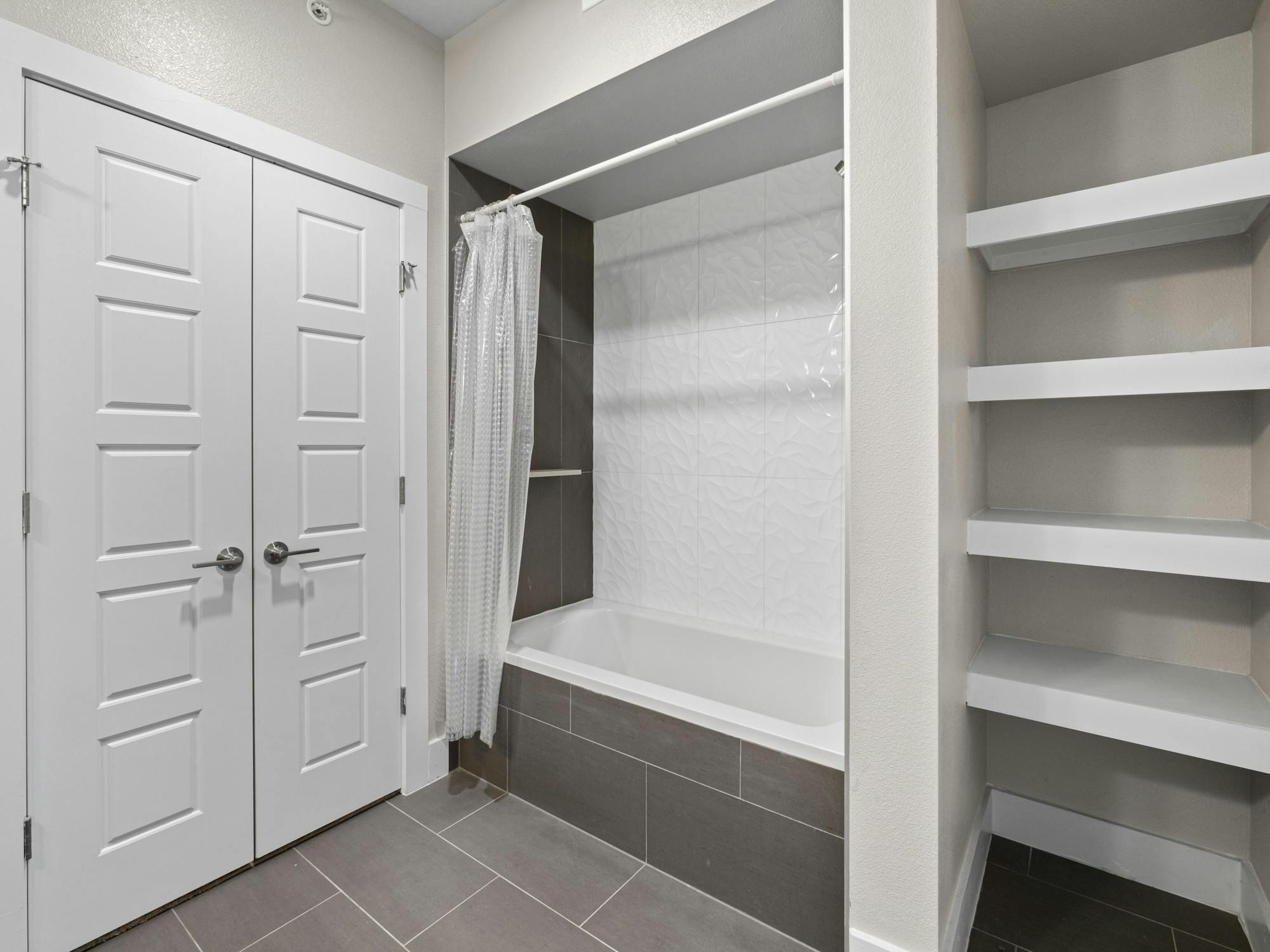 3114 S Congress Ave # 307