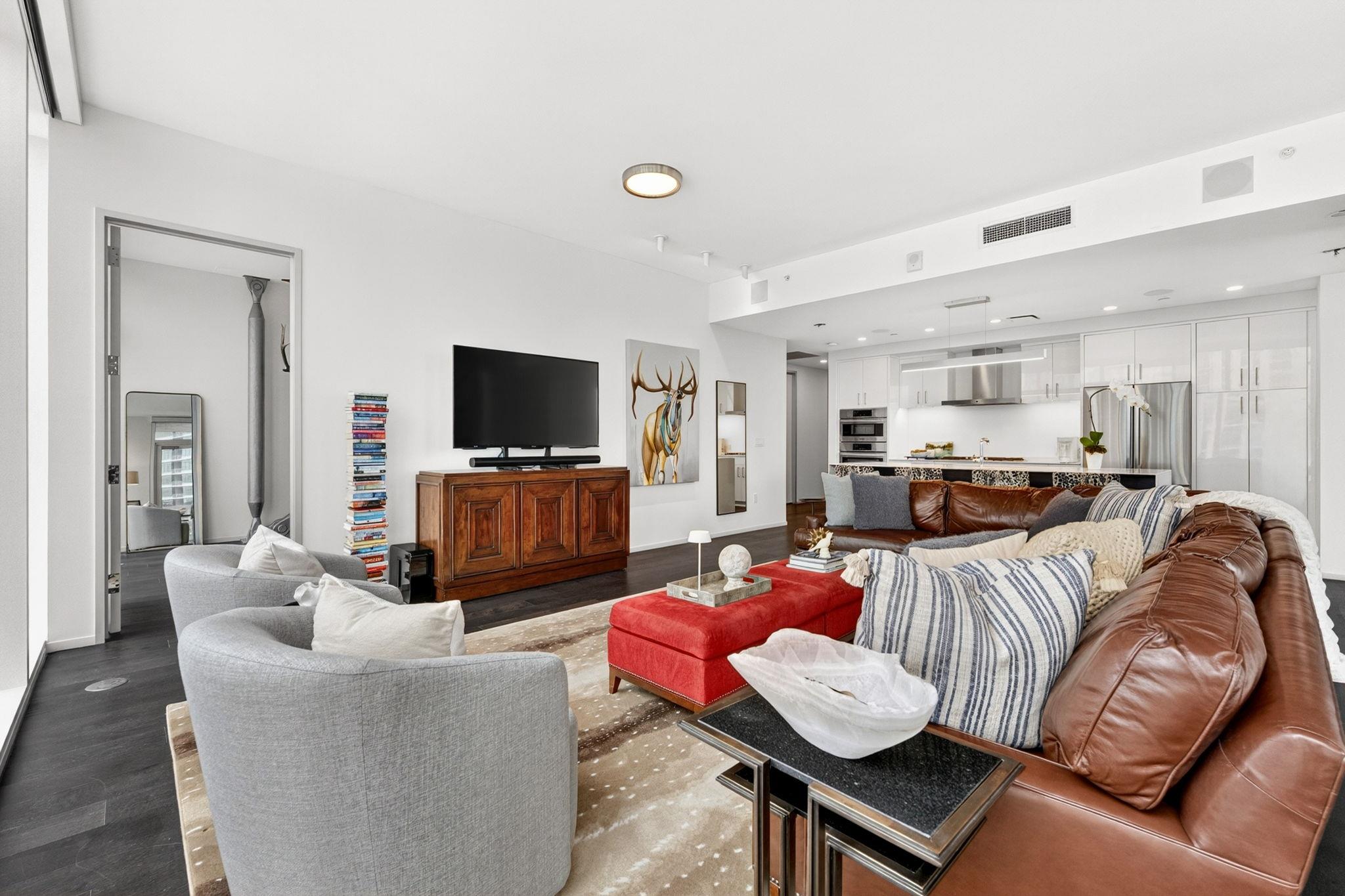 301 West Ave # 1804