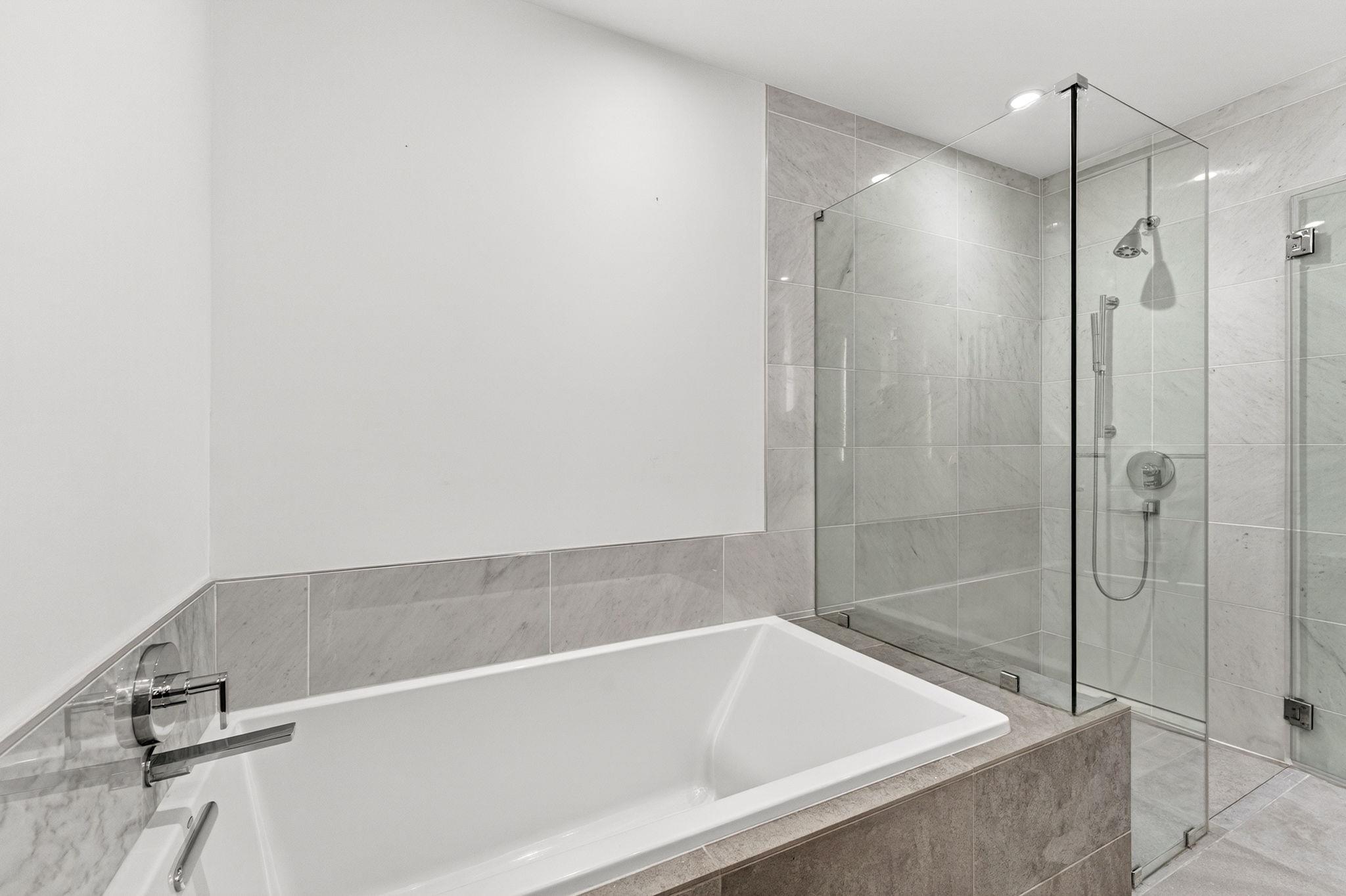 301 West Ave # 1804
