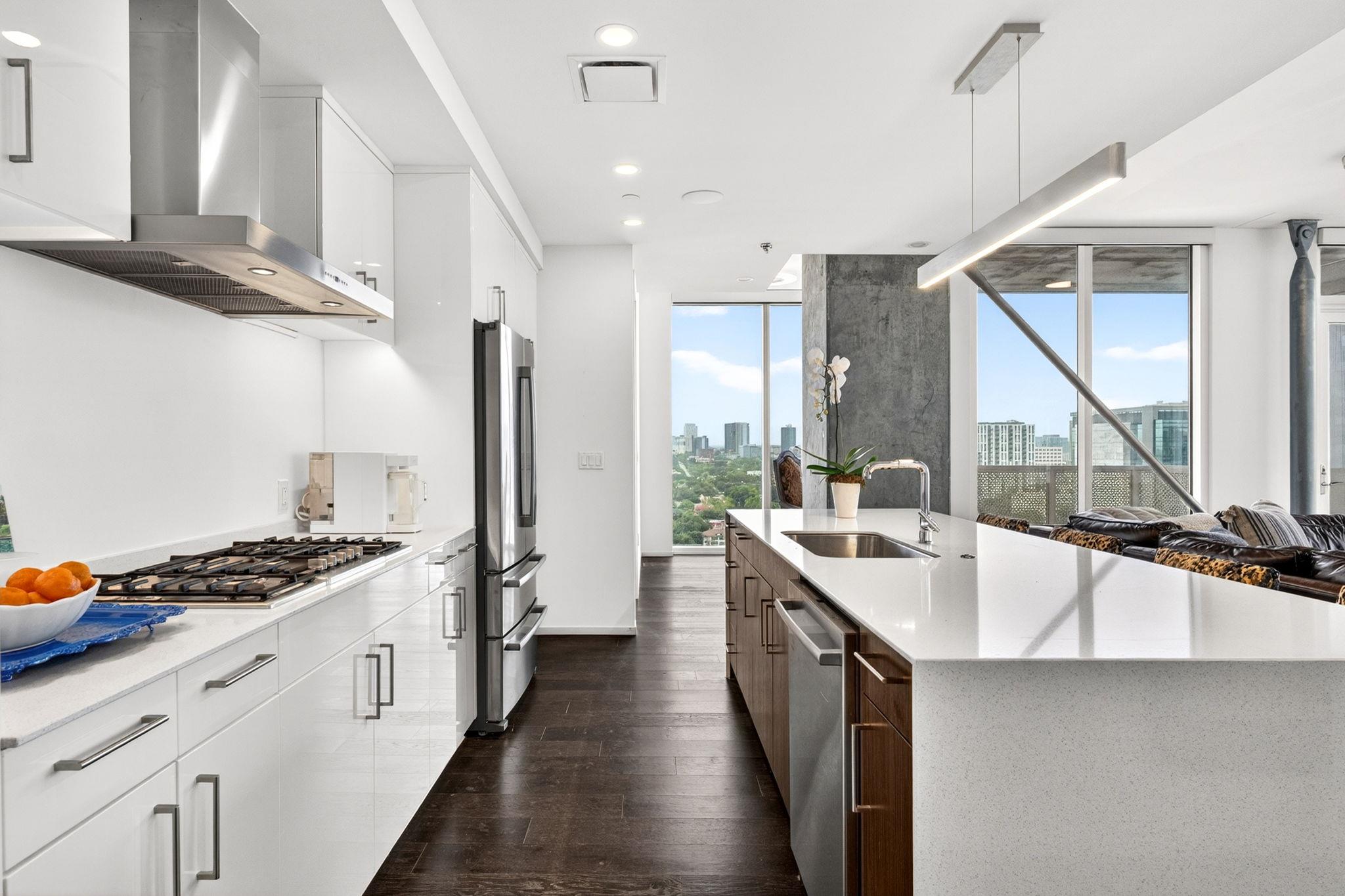 301 West Ave # 1804