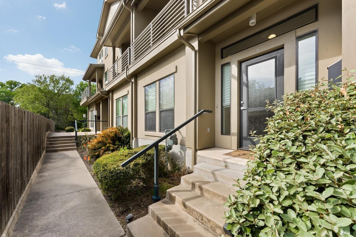 1305 Exposition BLVD #4