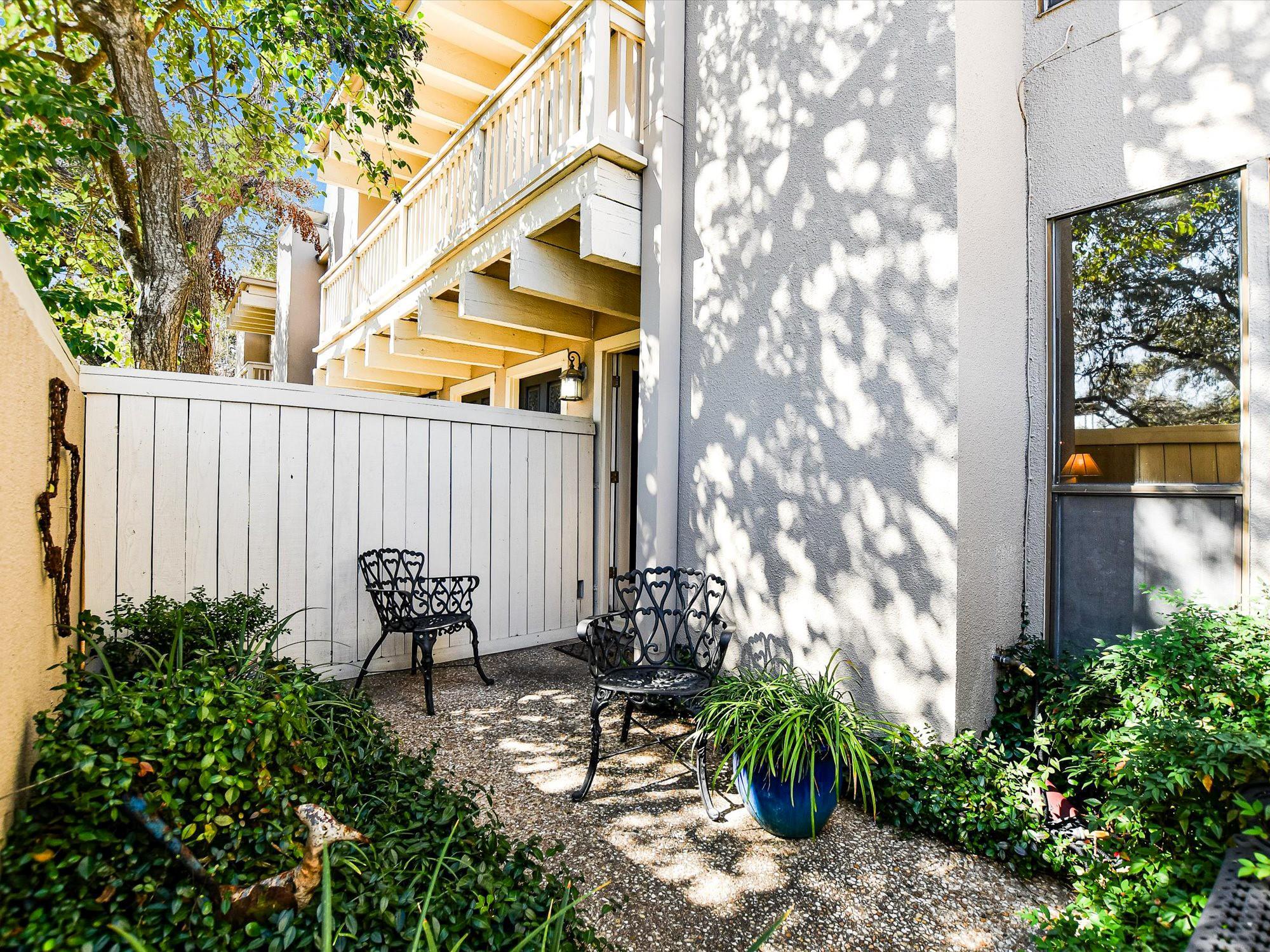 3500 Enfield RD Unit: E