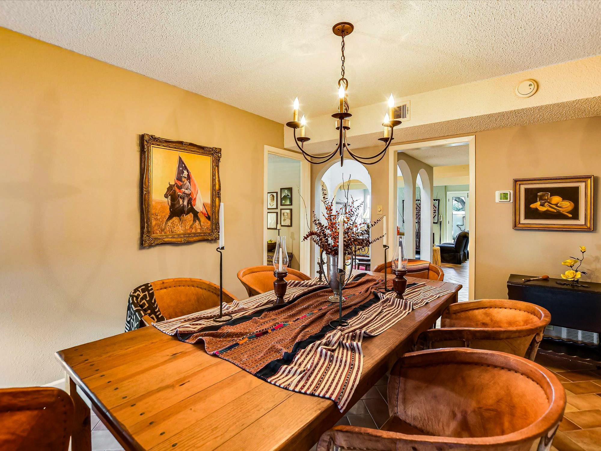 3500 Enfield RD Unit: E