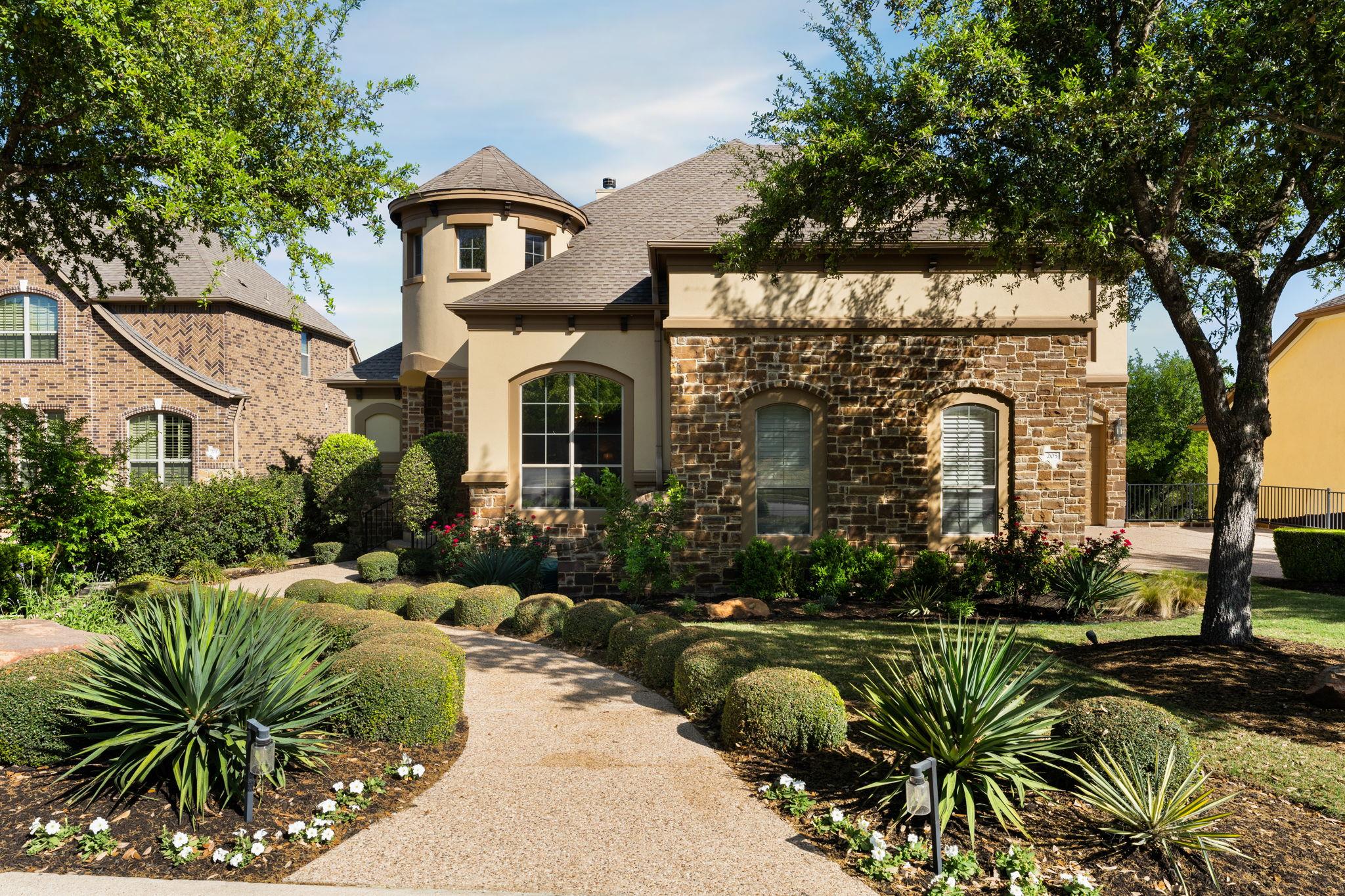 205 Emerald Ridge DR