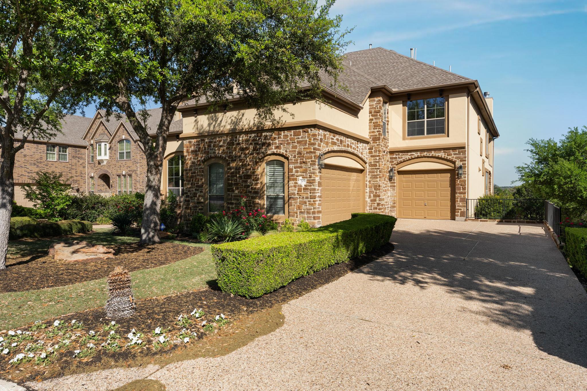 205 Emerald Ridge DR