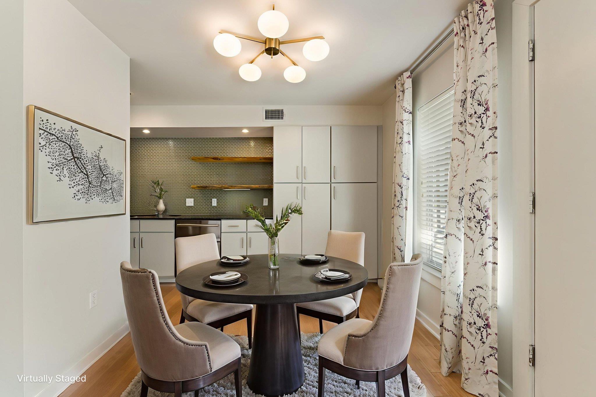 2200 Dickson DR # 119