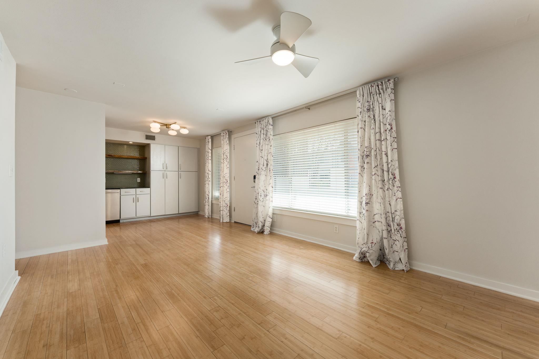 2200 Dickson DR # 119