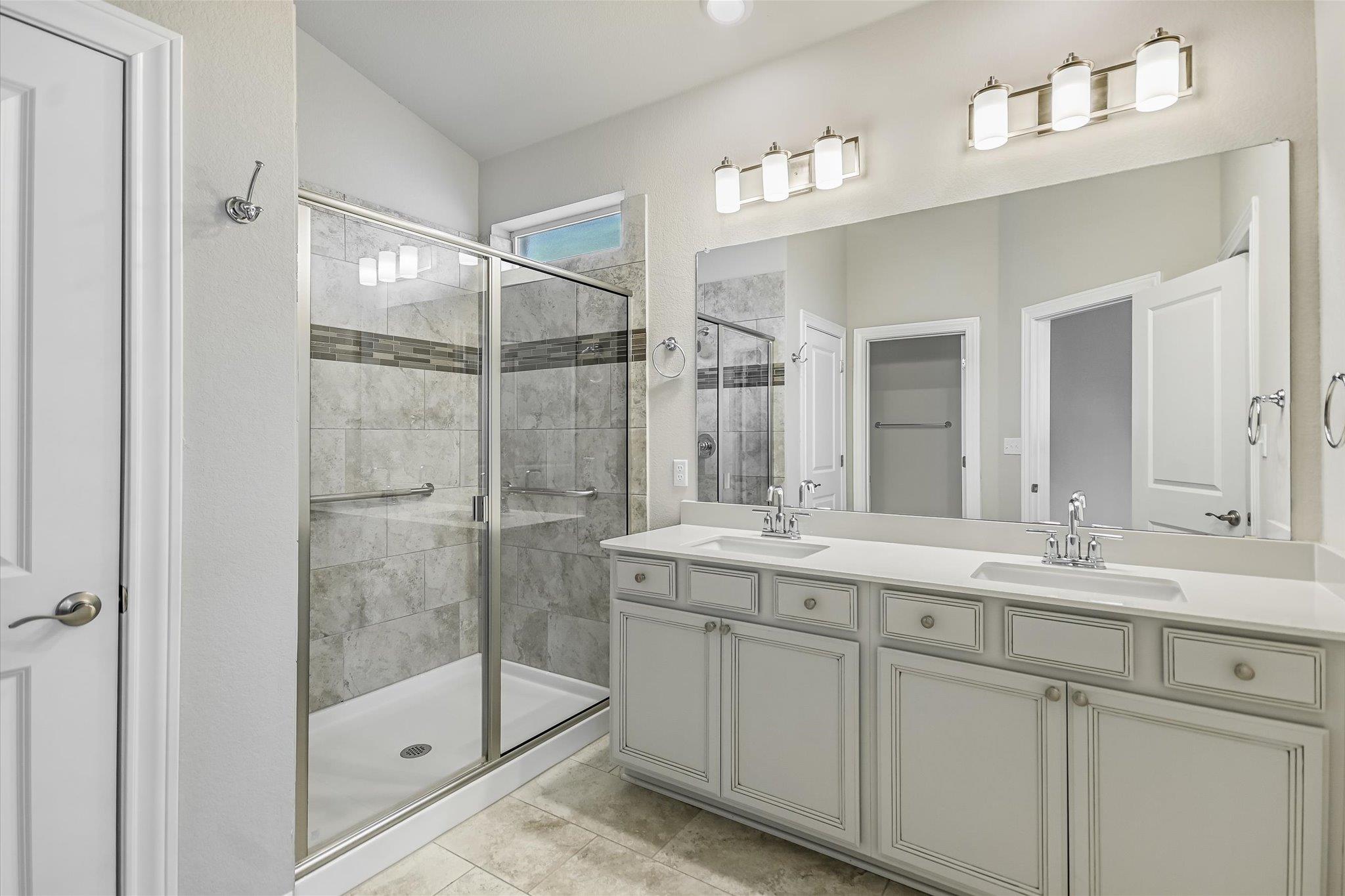 373 Victoria Peak LOOP