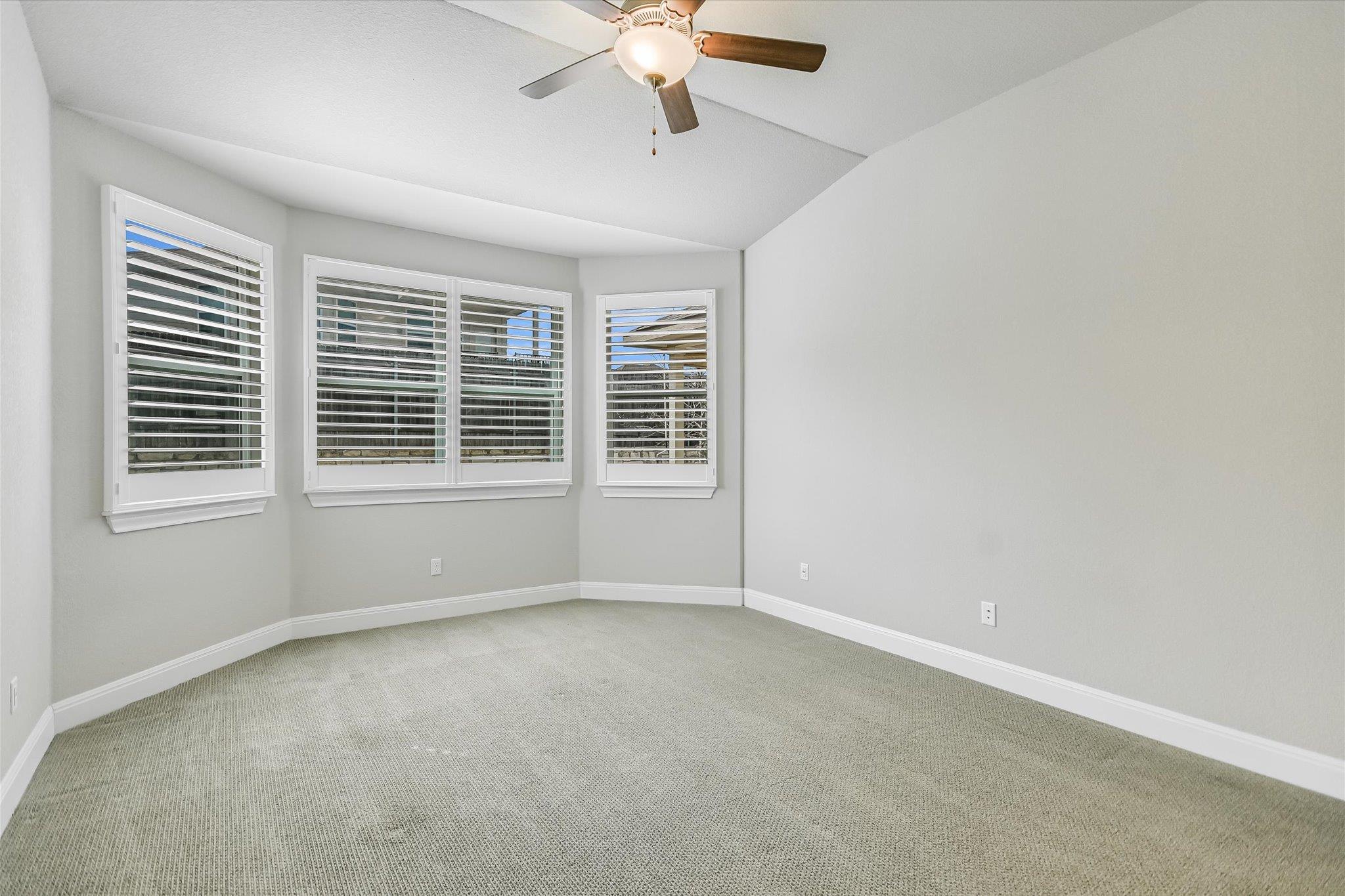 373 Victoria Peak LOOP