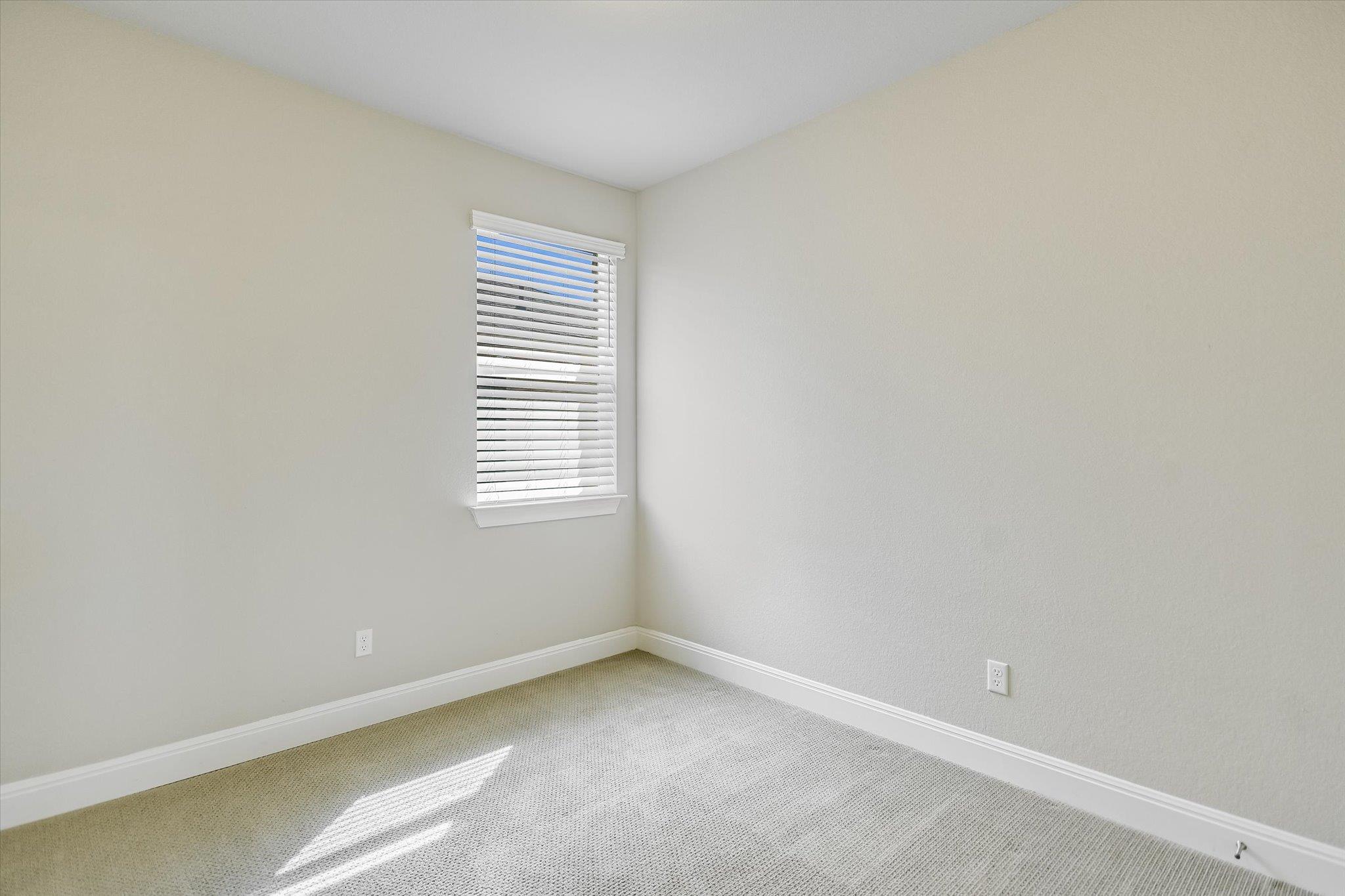 373 Victoria Peak LOOP