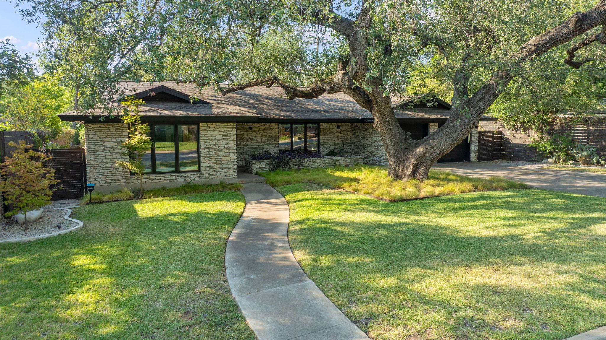 4508 Erin LN