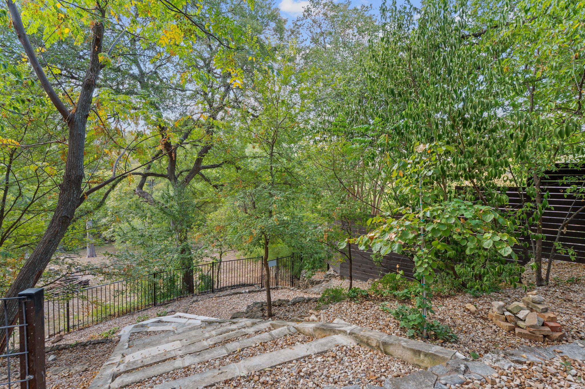 4508 Erin LN
