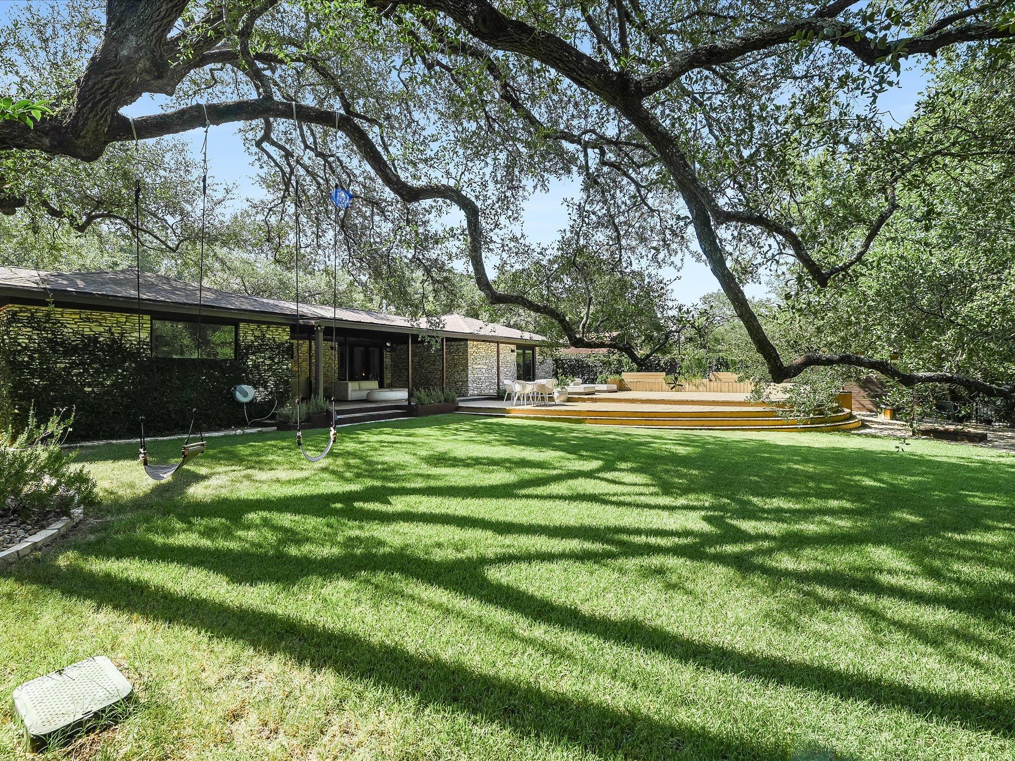 4508 Erin LN