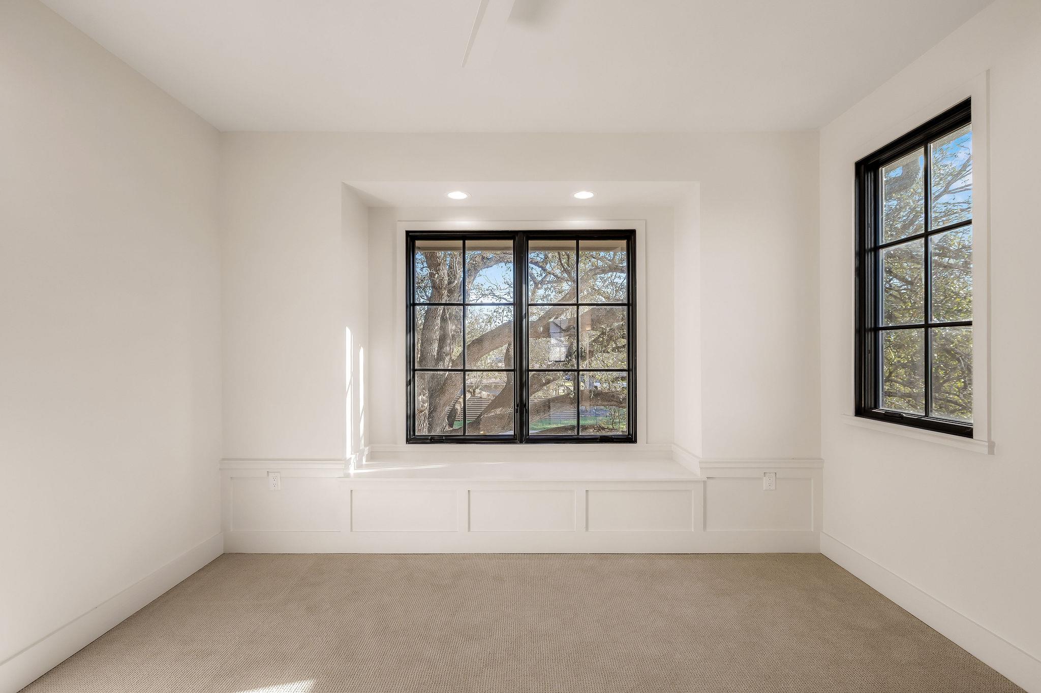 3008 W 50th ST