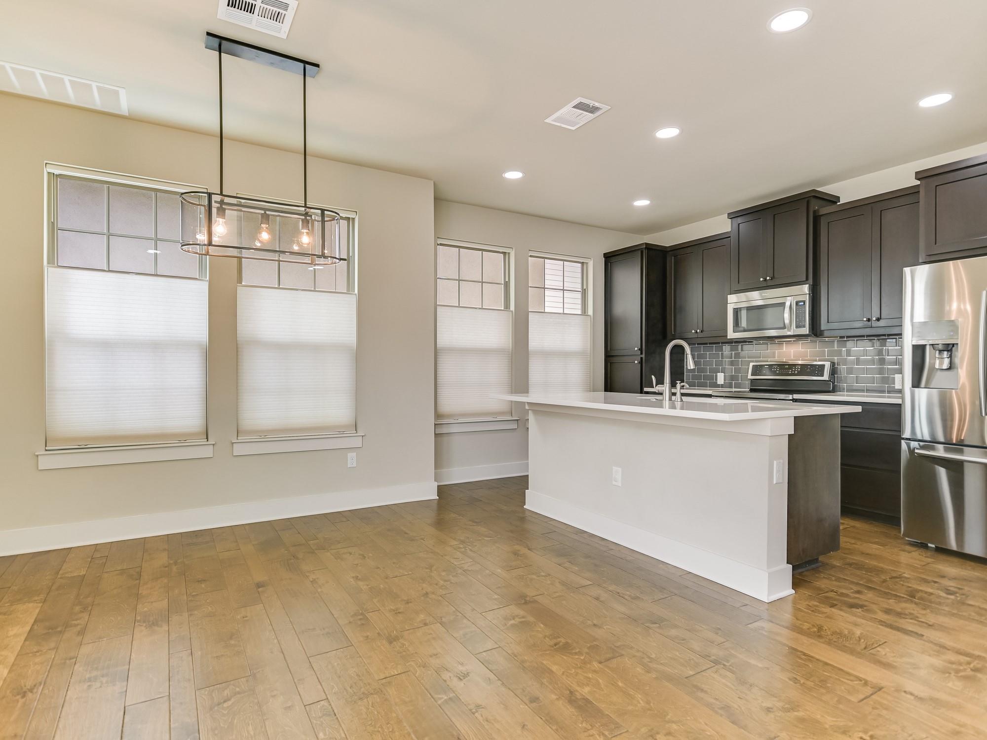 5309 William Holland Ave # 8