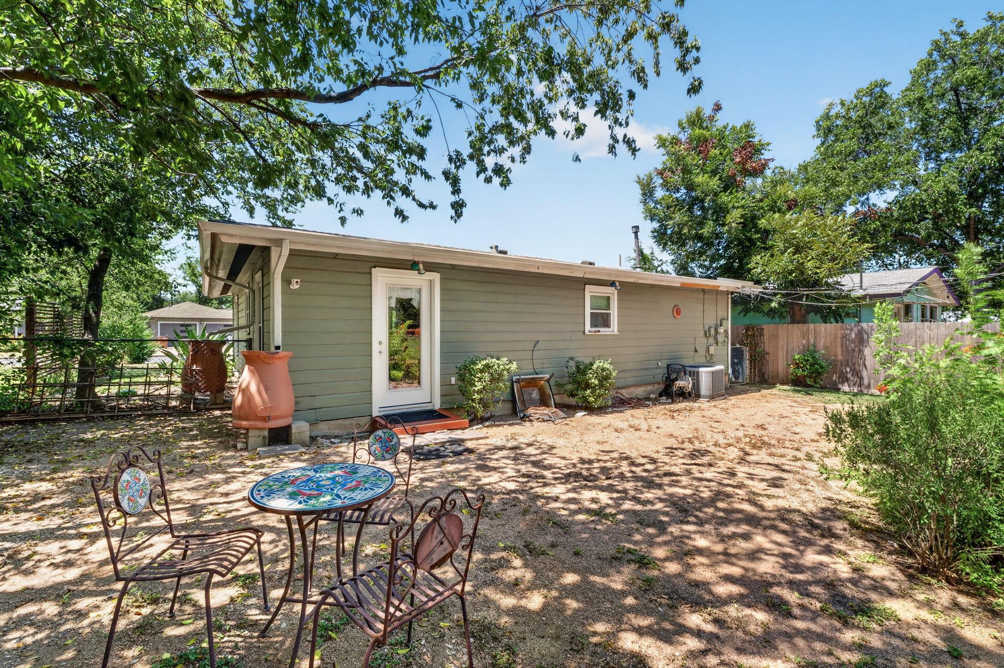 200 E Skyview RD
