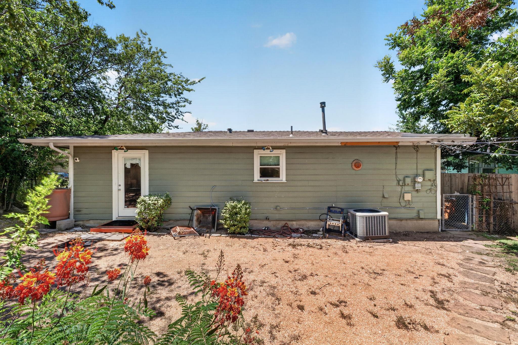 200 E Skyview RD