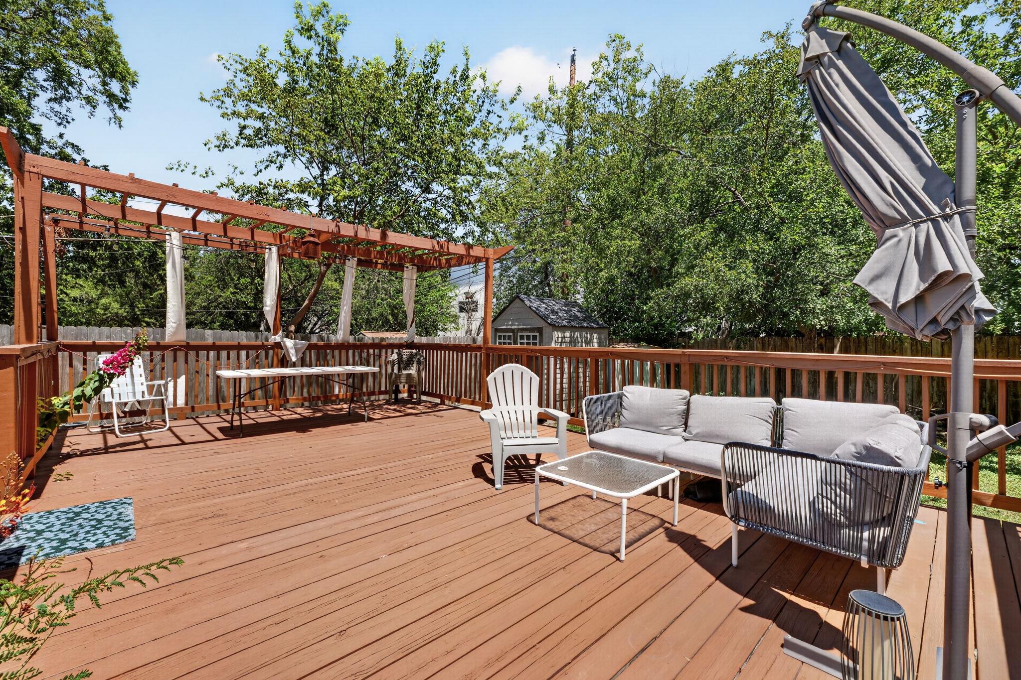 200 E Skyview RD