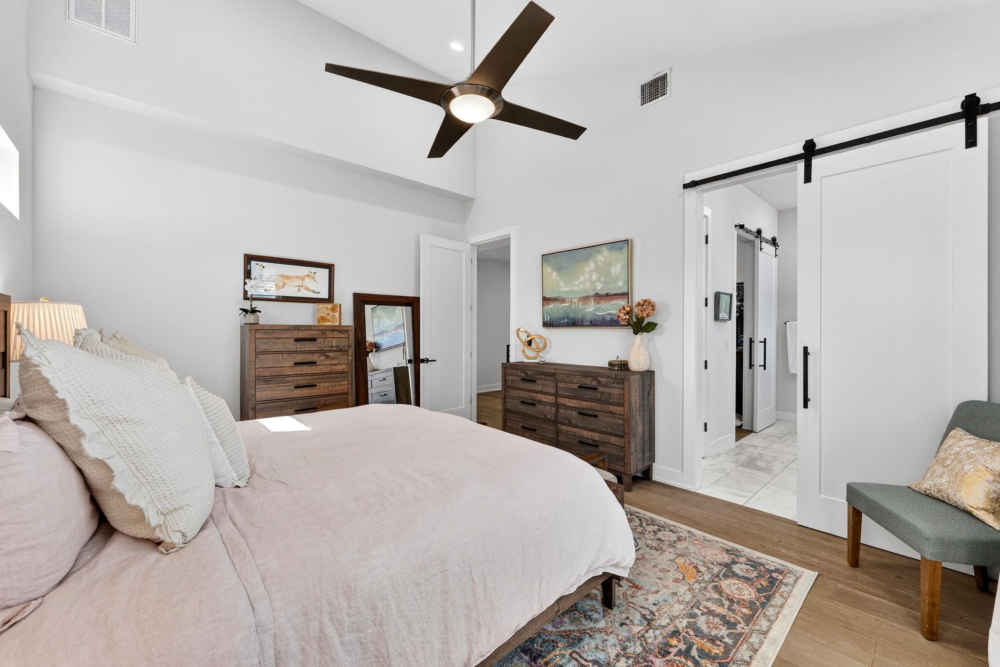 5313 Woodrow Ave # 1