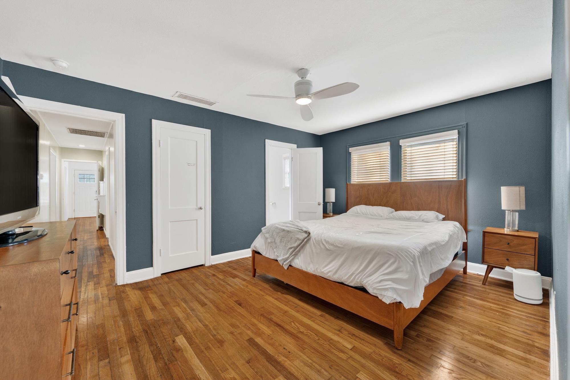 609 Fletcher ST