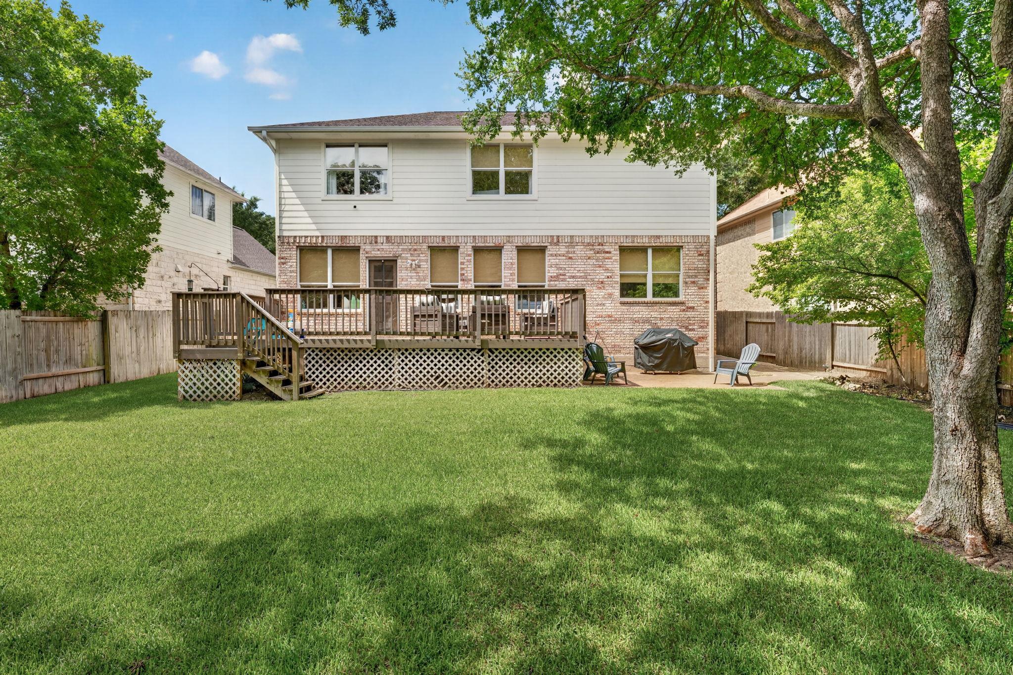 12816 Majestic Oaks DR