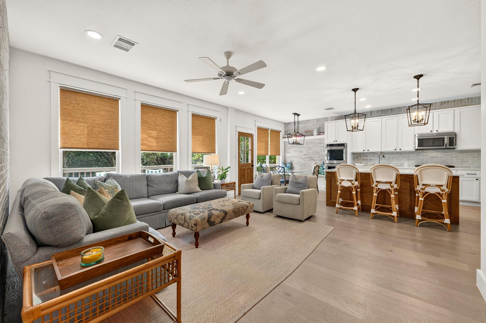12816 Majestic Oaks DR