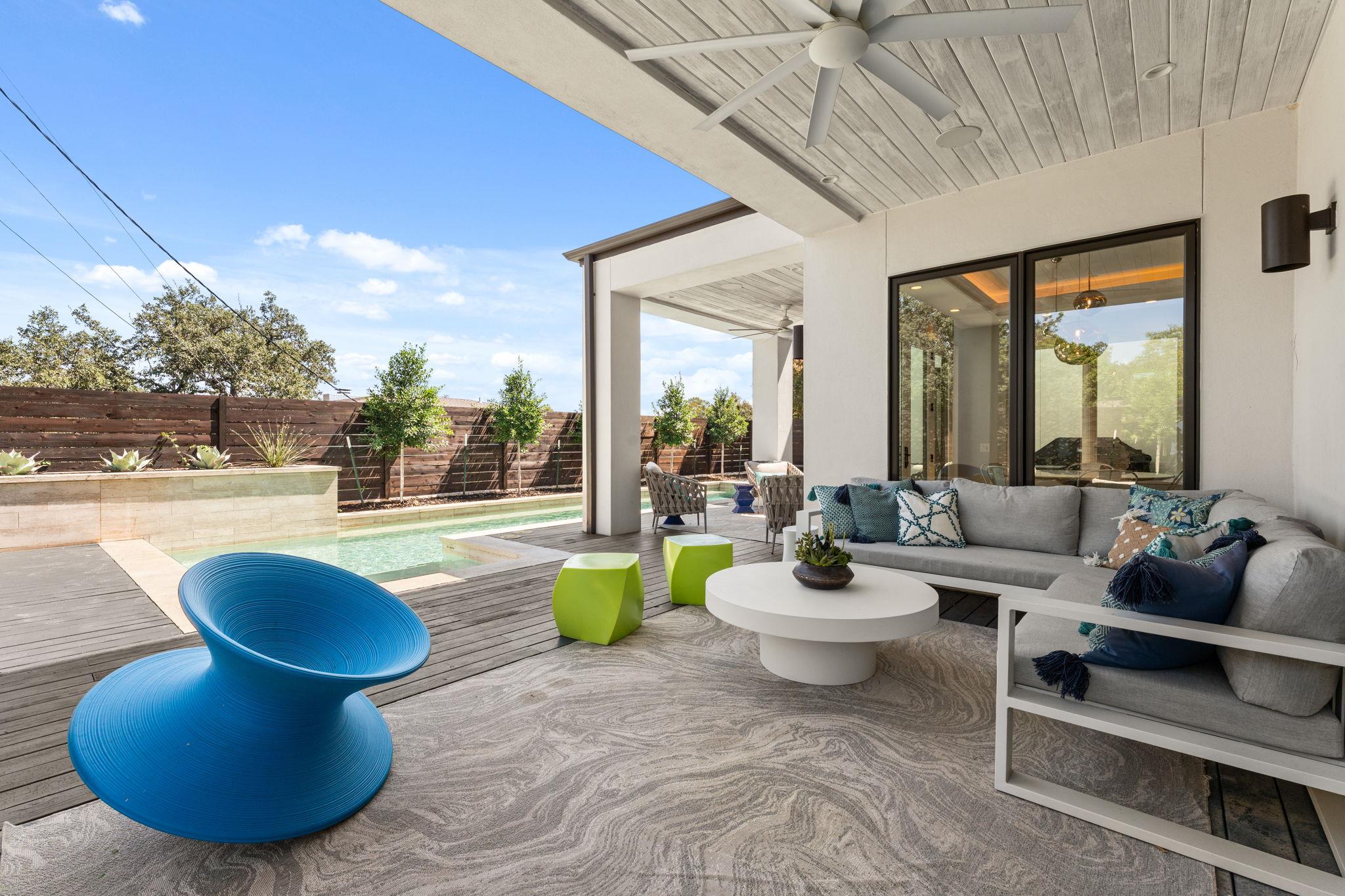 4908 Beverly Skyline