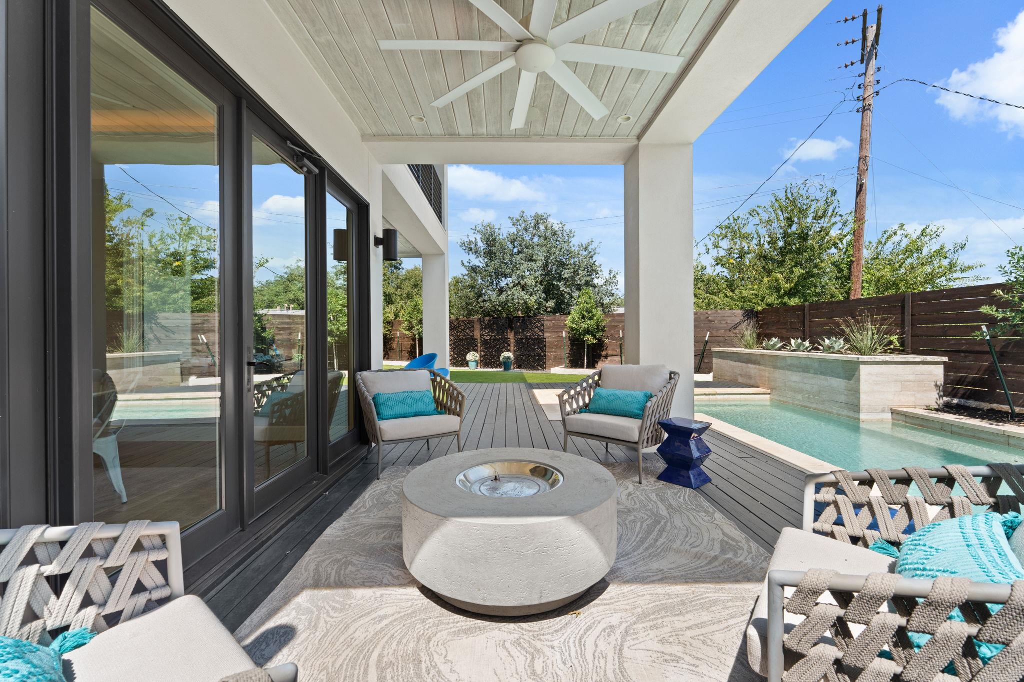 4908 Beverly Skyline