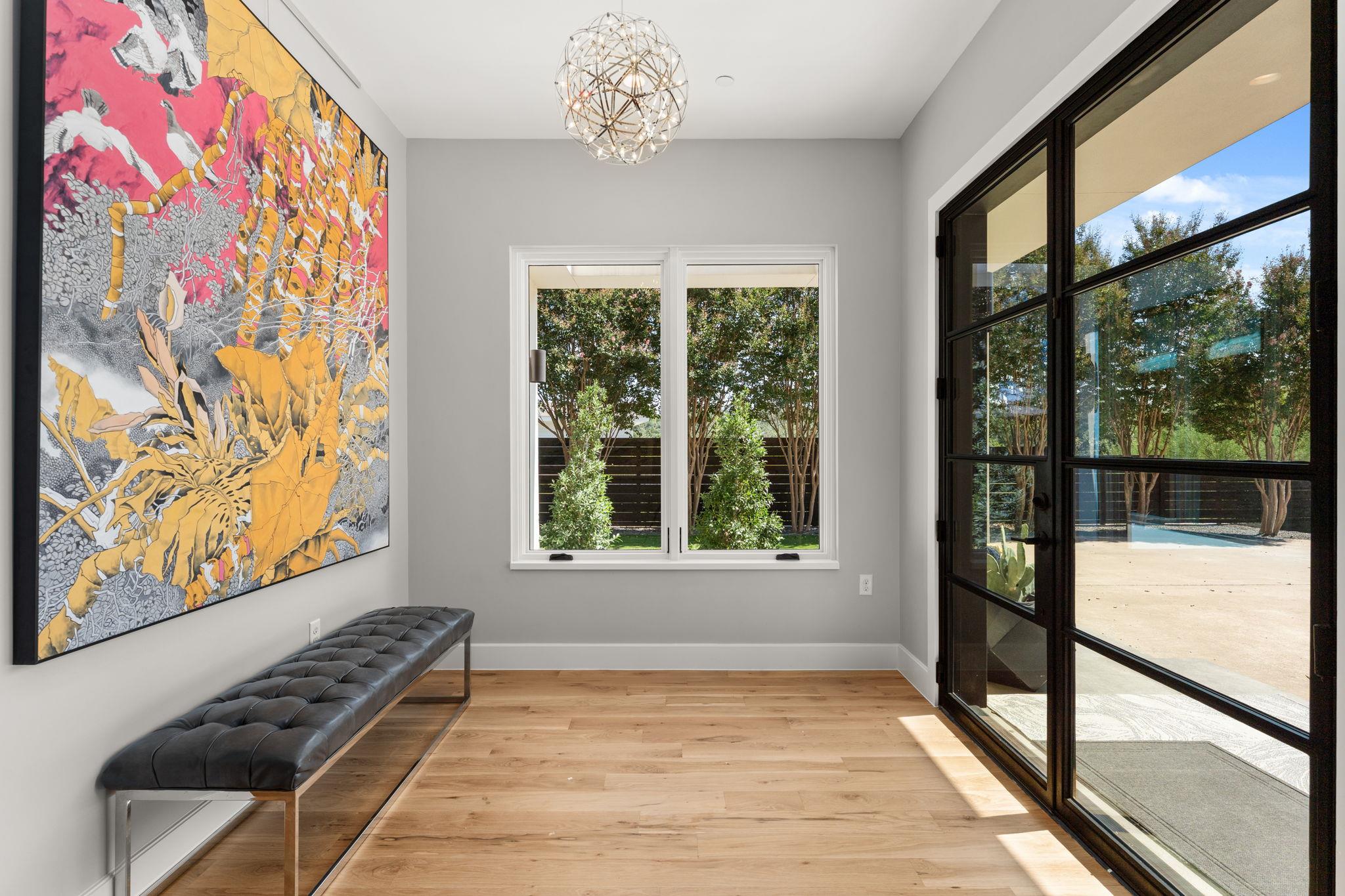 4908 Beverly Skyline