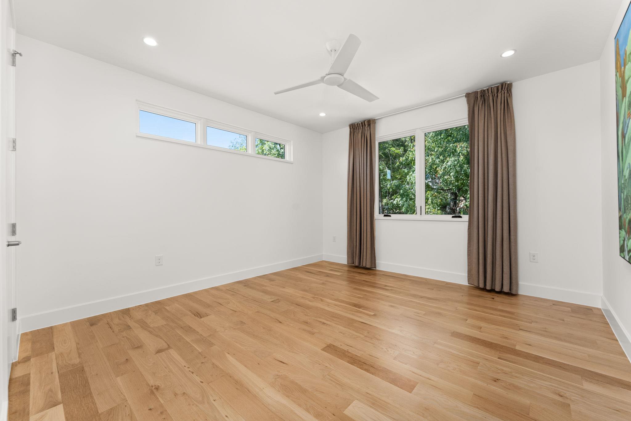 4908 Beverly Skyline