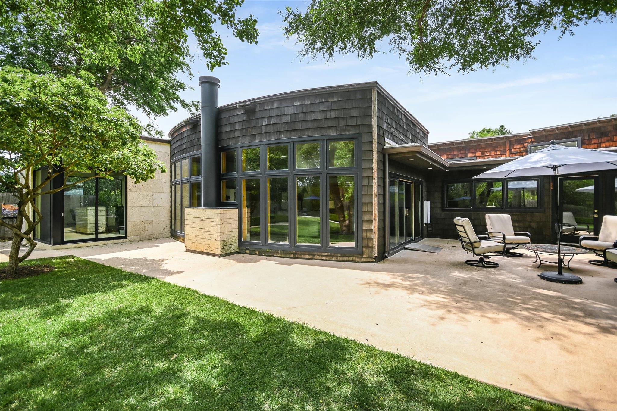 4901 Valley Oak DR