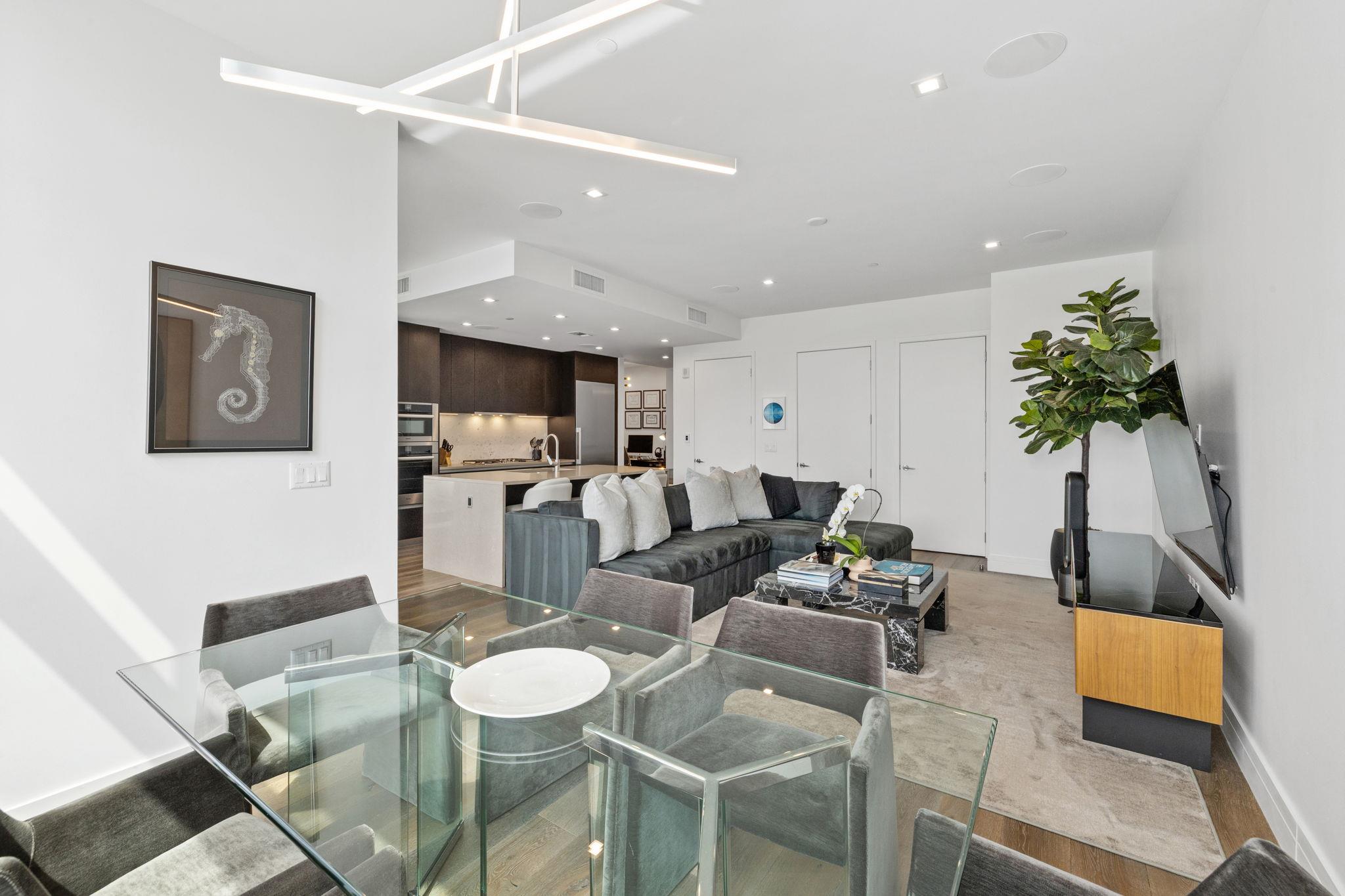 501 West AVE #1405