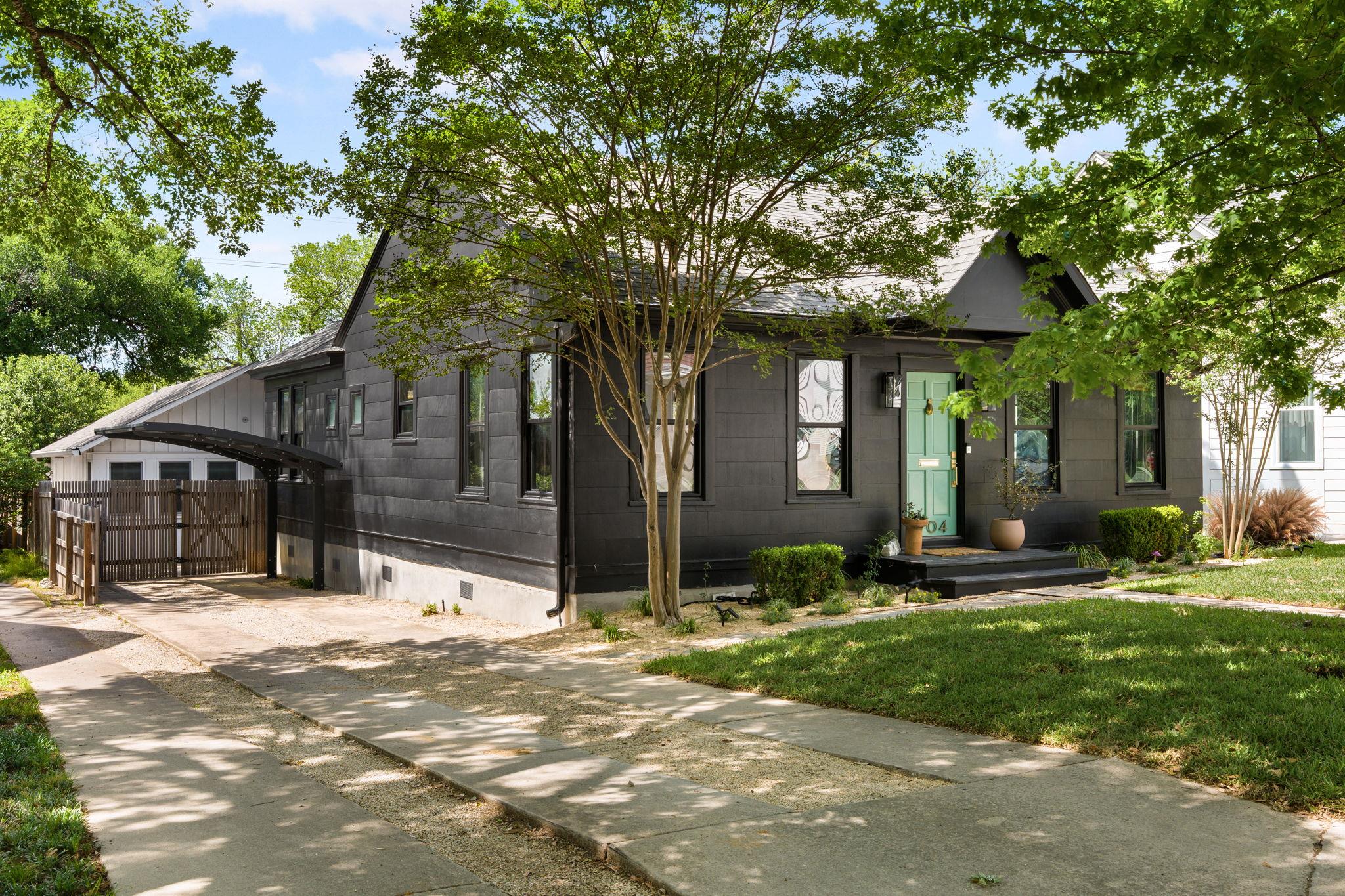 1704 Wethersfield RD