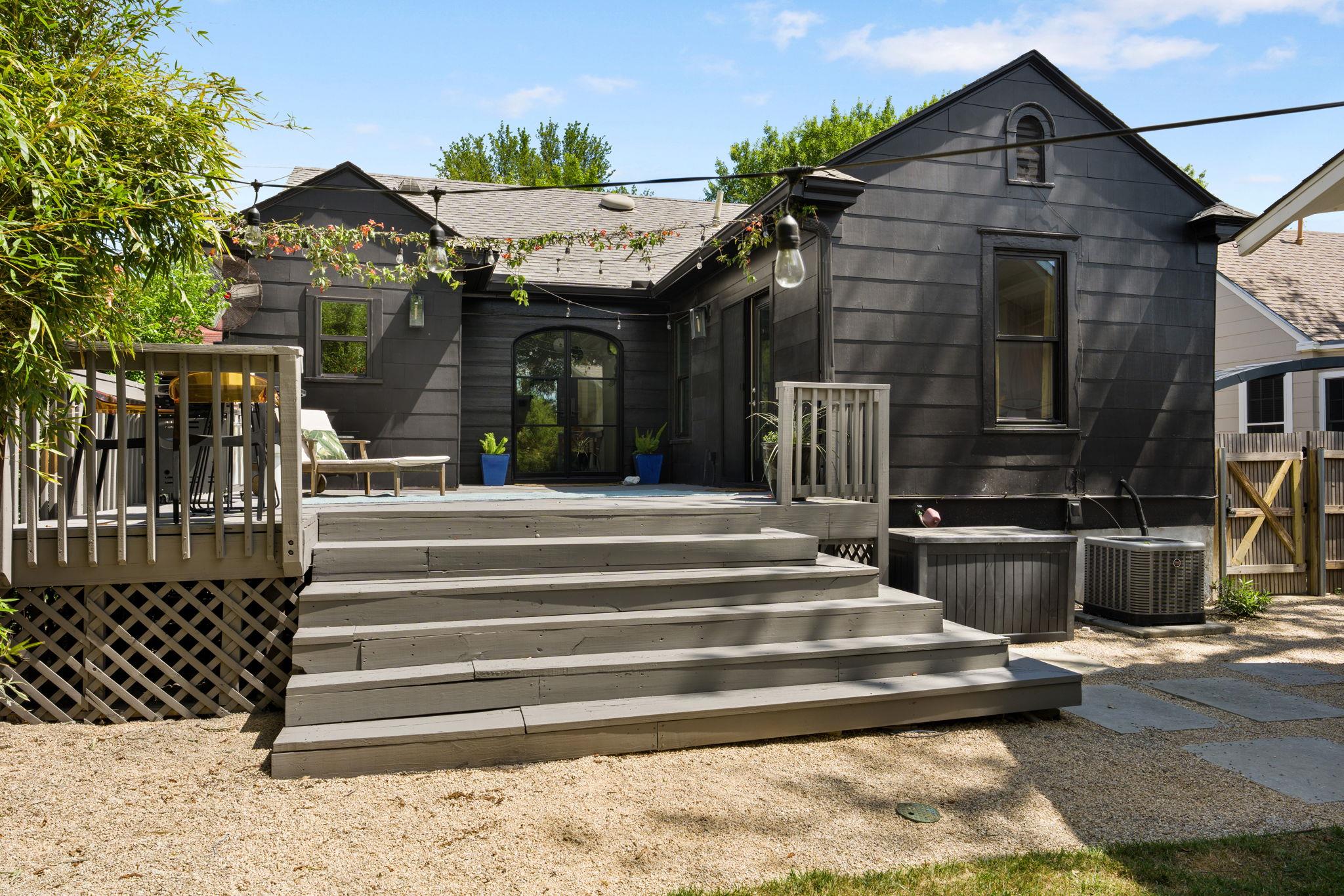 1704 Wethersfield RD