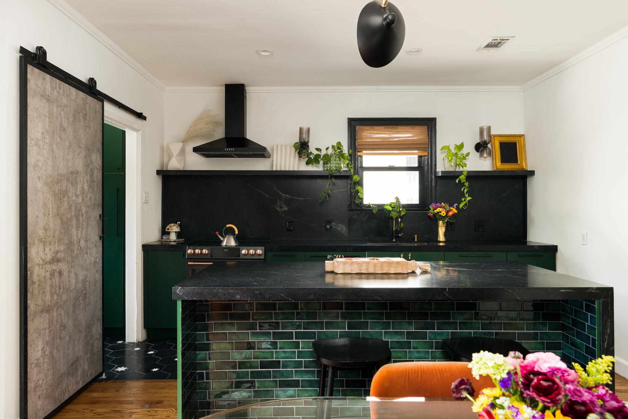 1704 Wethersfield RD