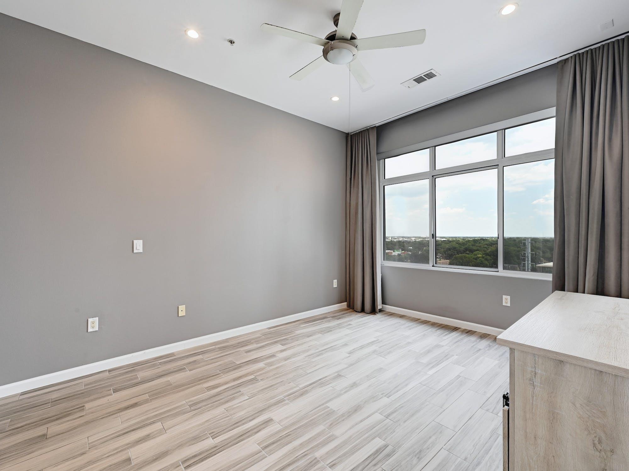 54 Rainey ST Unit: PH09