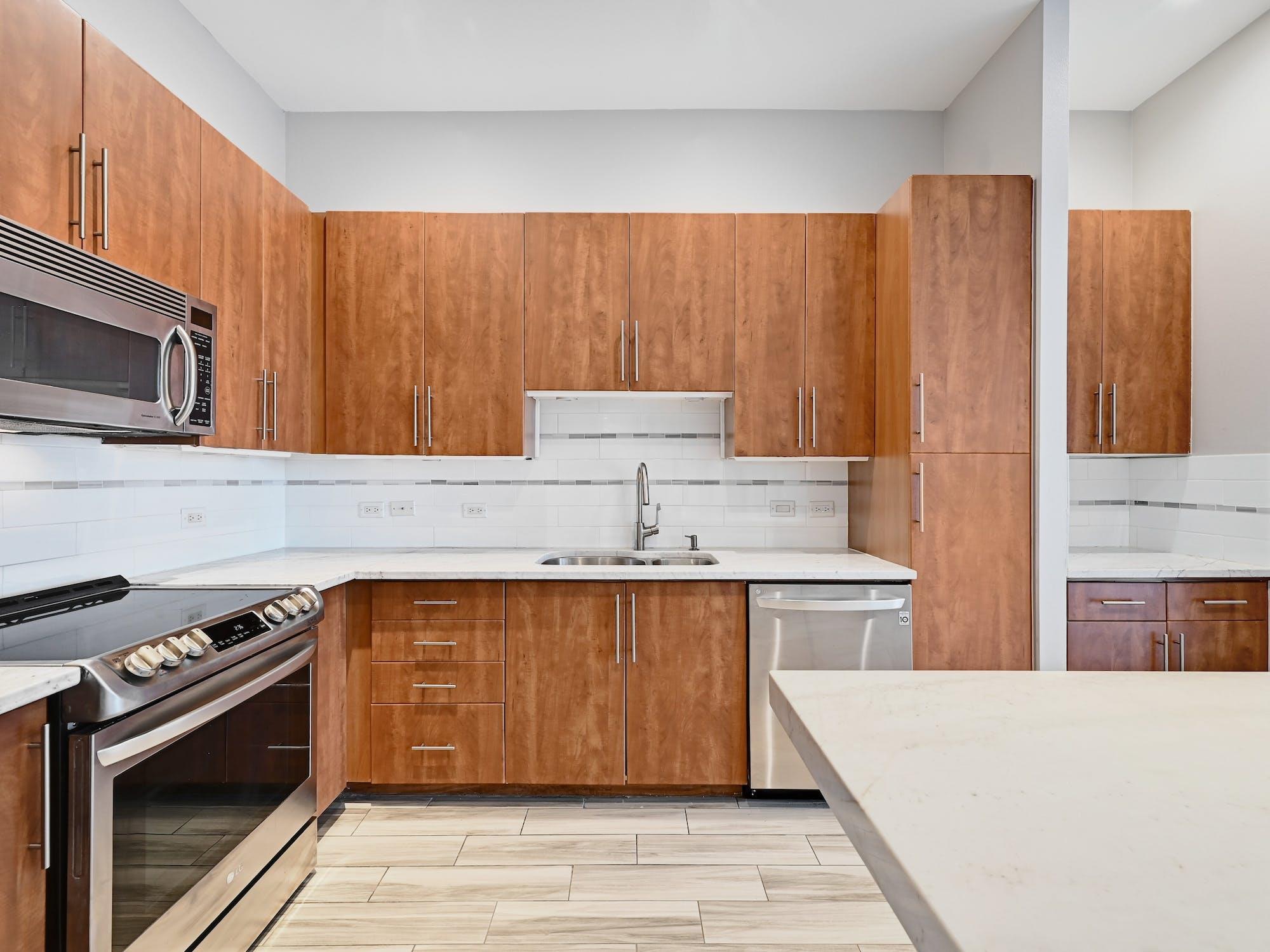 54 Rainey ST Unit: PH09