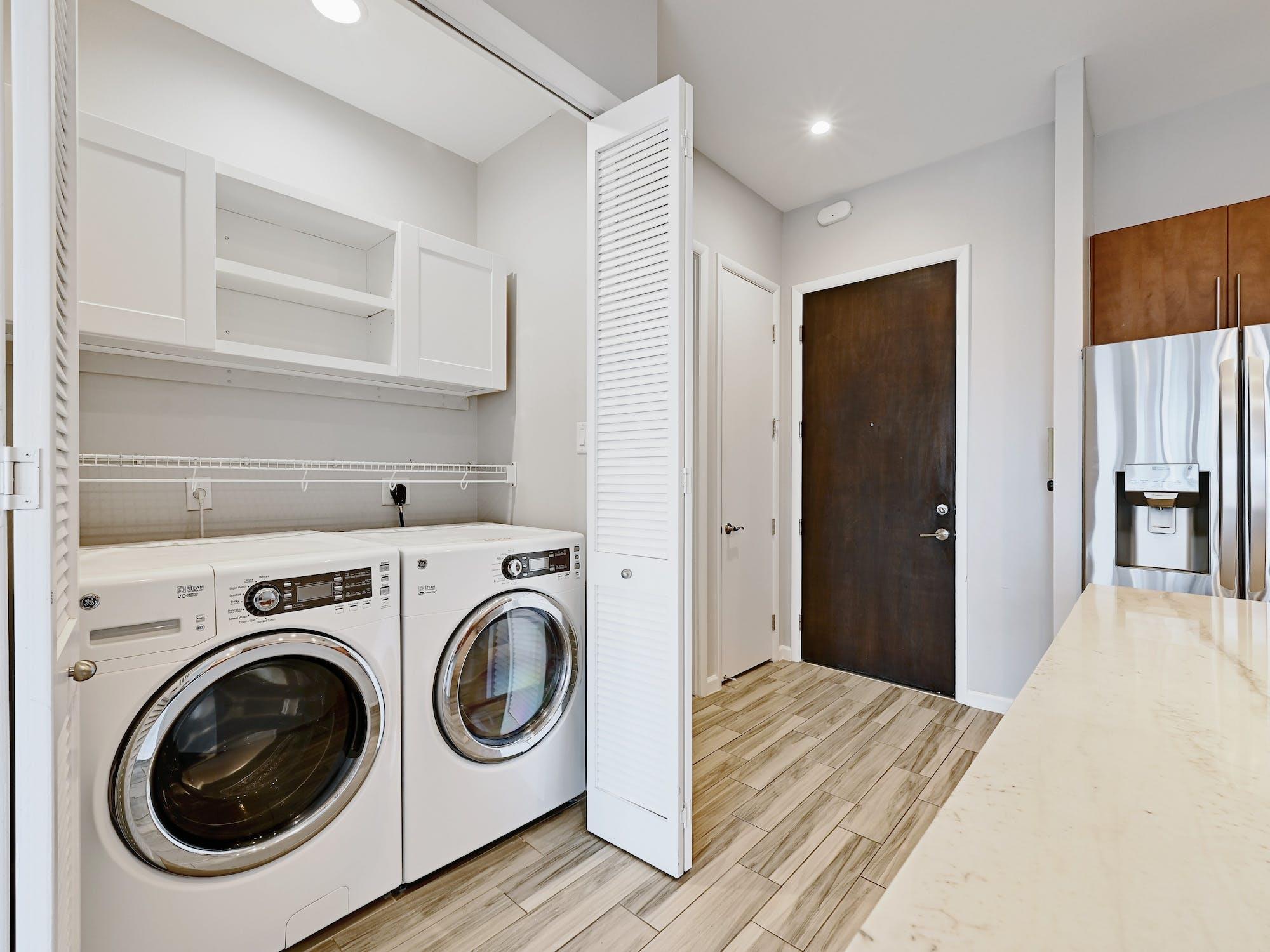 54 Rainey ST Unit: PH09